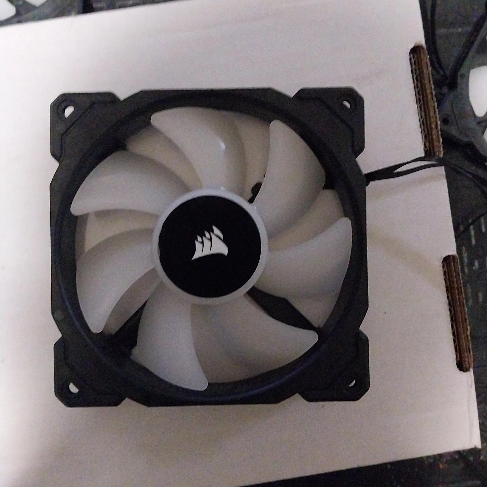 3 Corsair RGB fans