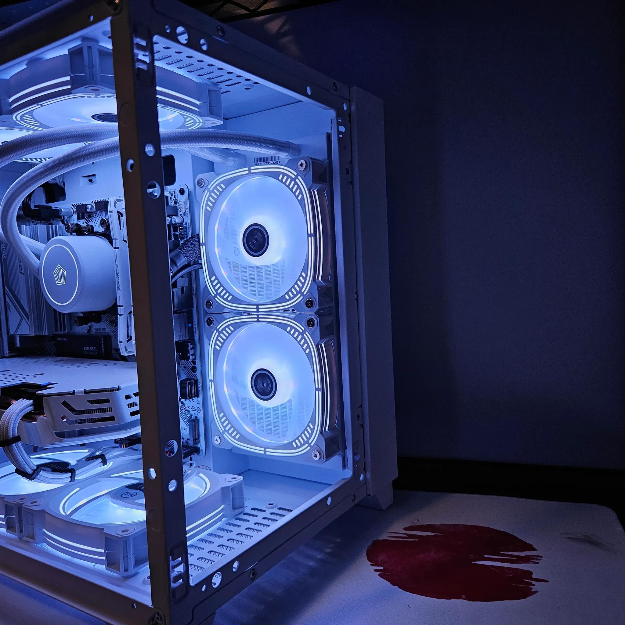 Arctic Rig Ryzen 5 5500 / 32GB DDR4/ 1TB SSD / Rx 6600