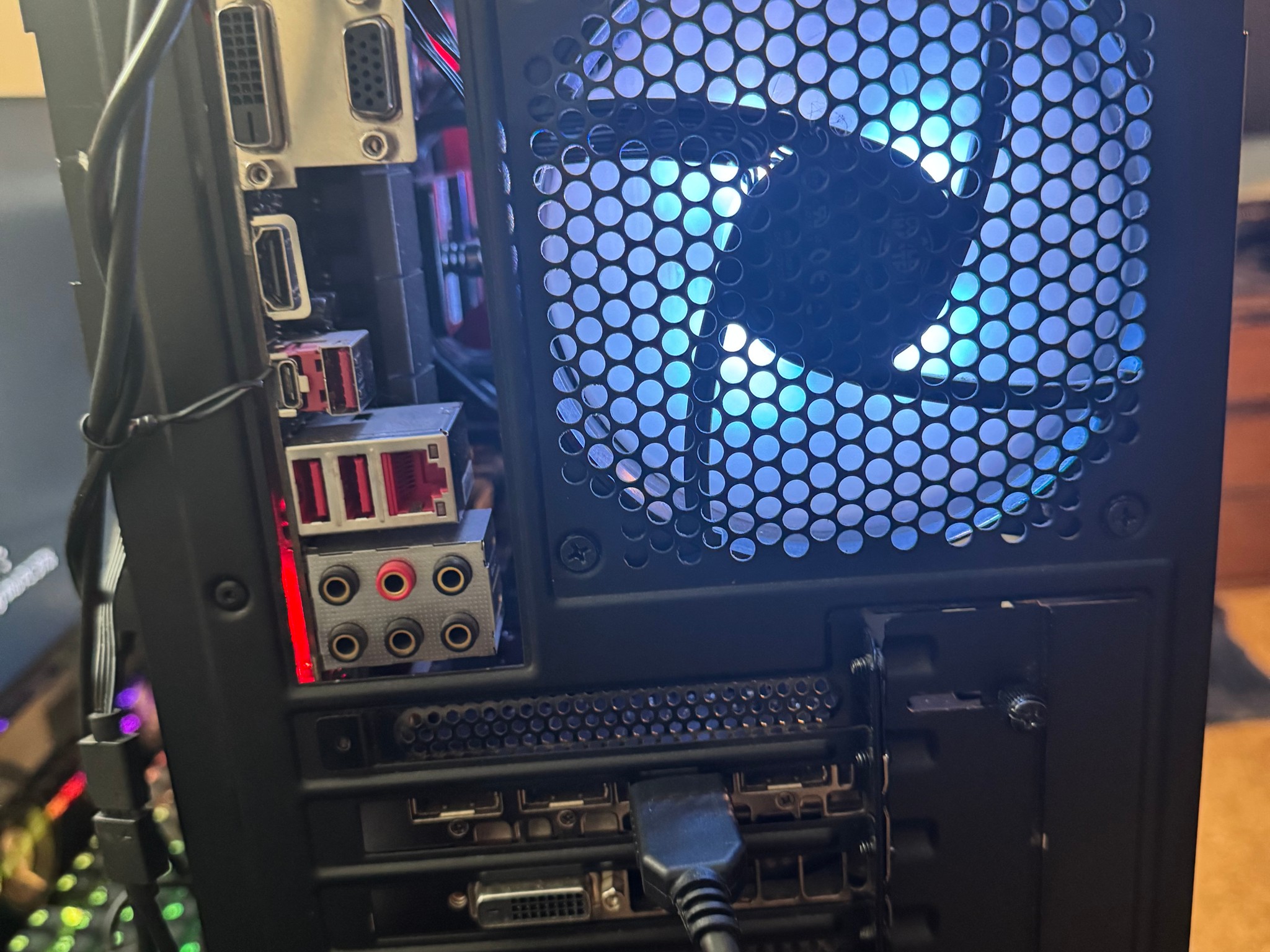 Budget Gaming Pc 1080 ti Ryzen 7