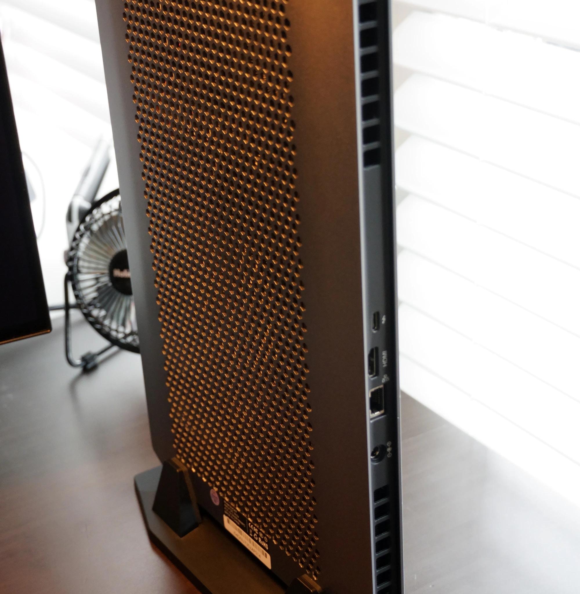 Minisforum NUCXi7 Slim Gaming PC