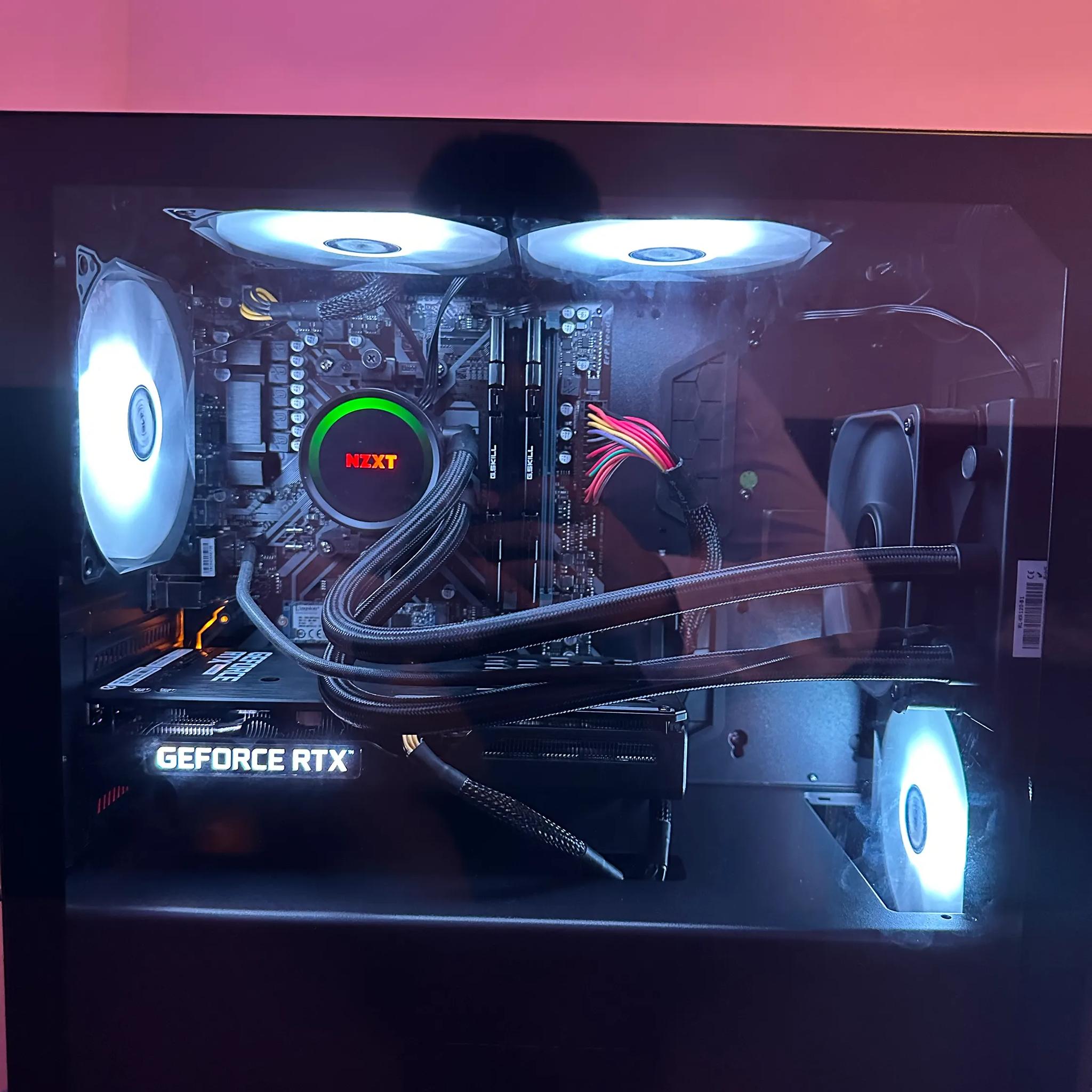 Ryzen 5 2400g/RTX 3050/16gb 3200mhz Custom Gaming PC