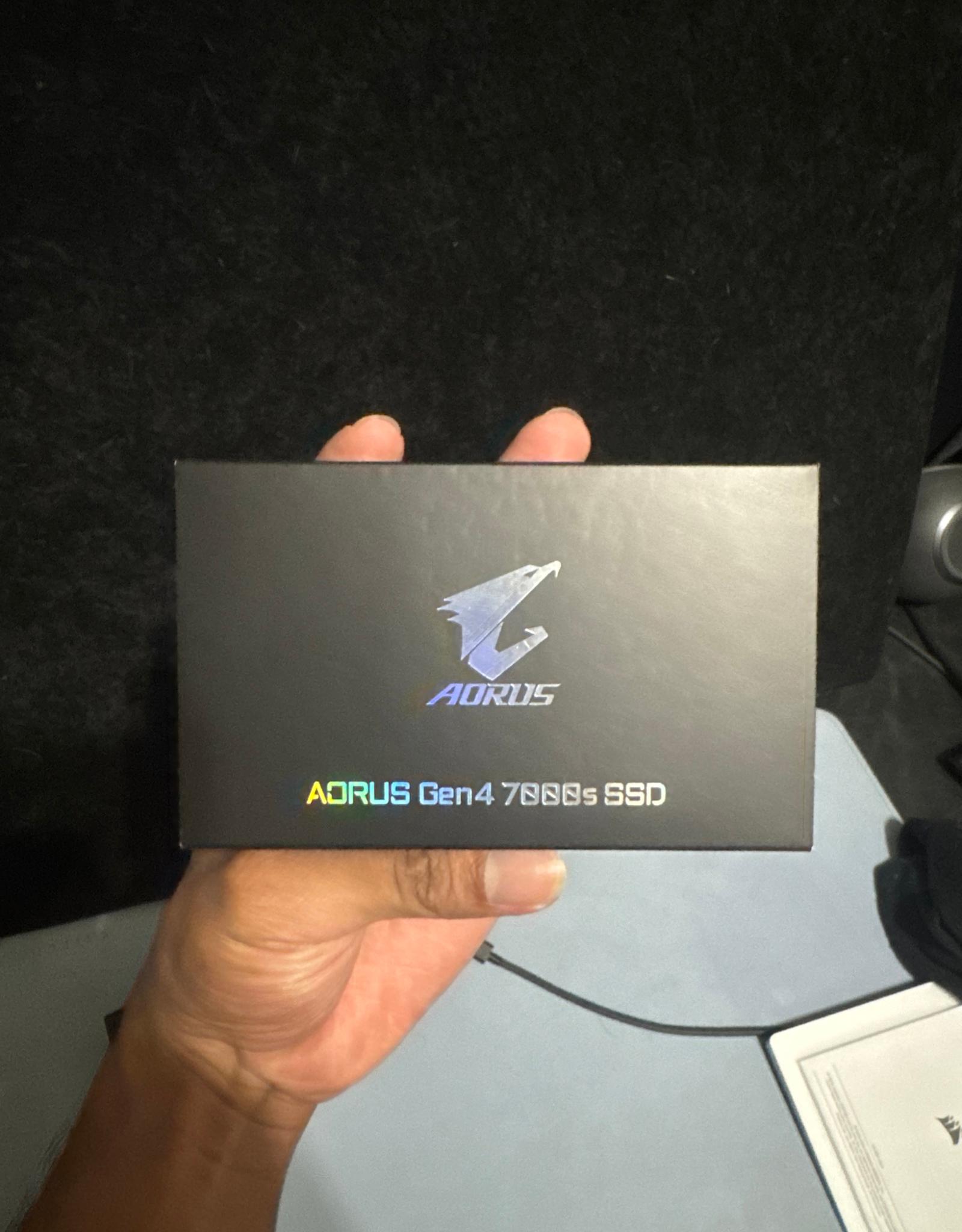 Gigabyte Aorus Gen4 7000s SSD - 1TB