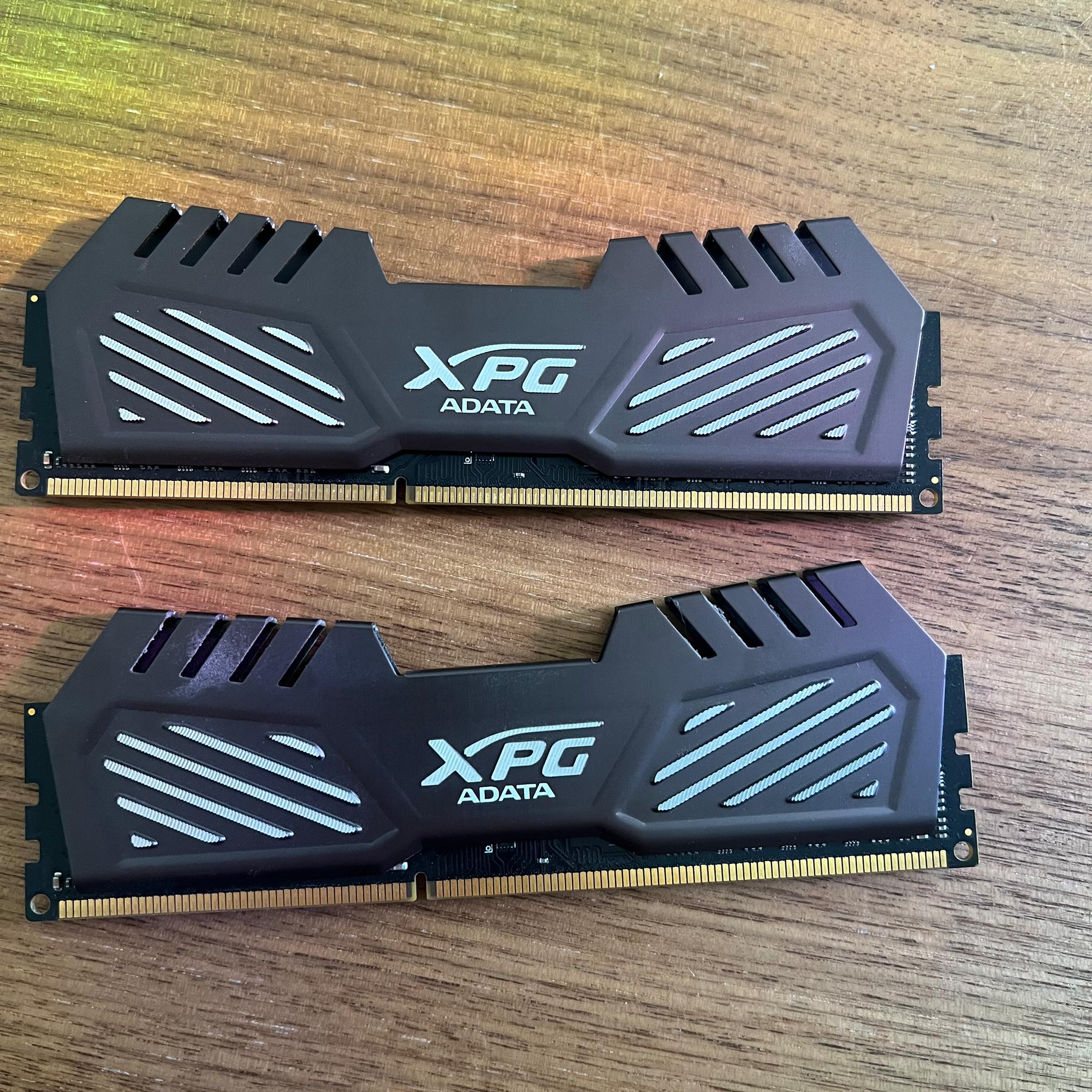 SALE! DDR 3 XPG 16GB RAM CL30 [2x8Gb]