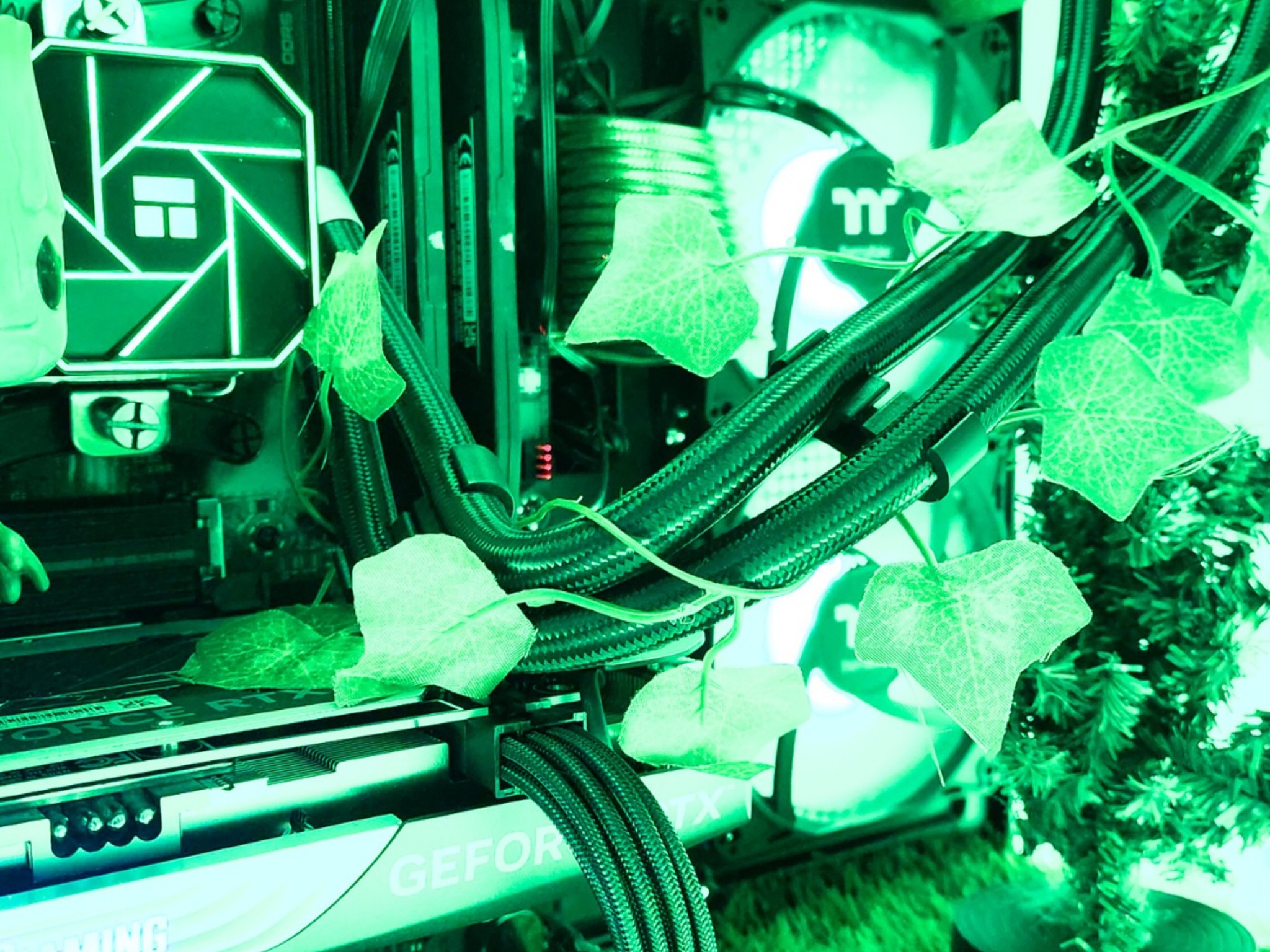 🌱 Groot 🌲: RTX 4070 | Ryzen 5 7500F | 32GB DDR5 RAM | 1TB SSD | 5 RGB Fans | Green RGB Gaming PC