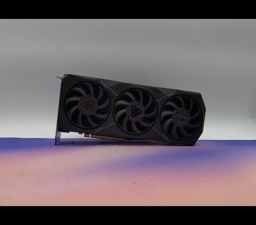 XFX RX 7900XT Reference | Jawa