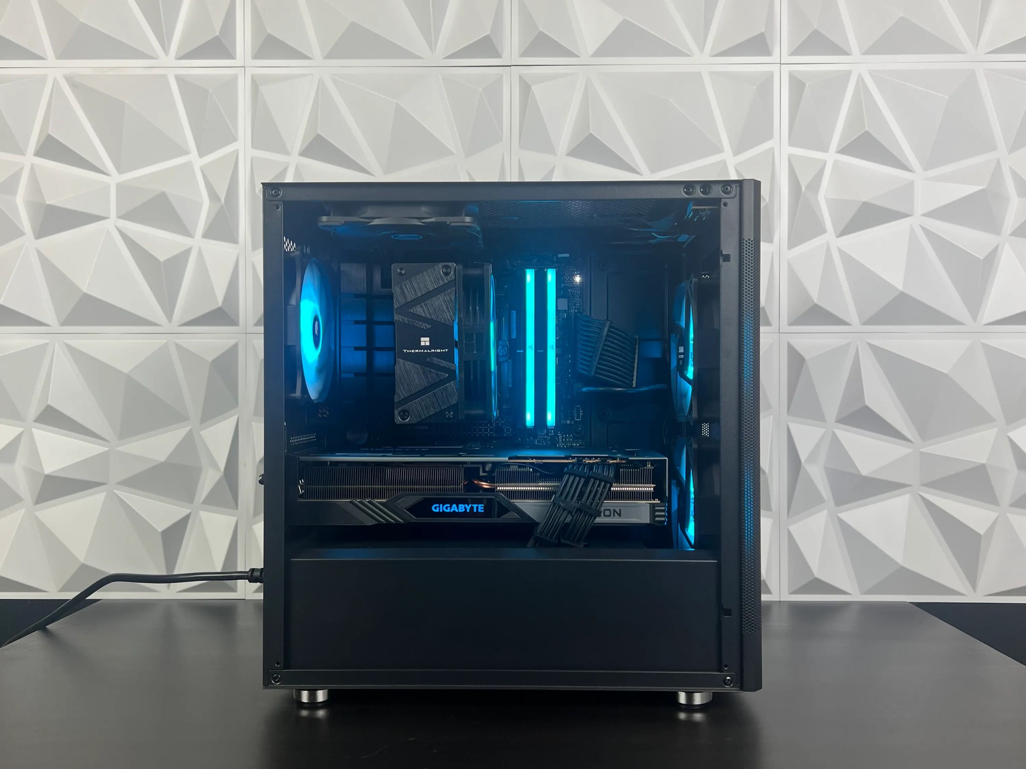 Gaming/Streaming PC | Ryzen 5 7600, Radeon 7800XT, 1TB SSD, 32GB DDR5