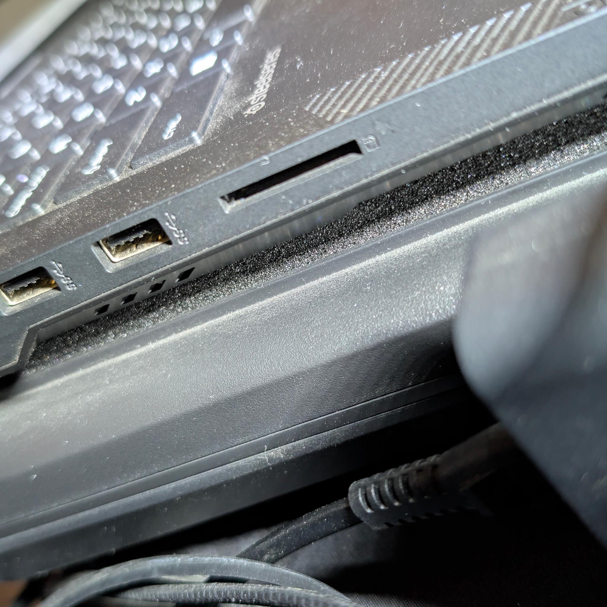 MSI Raider A18 HX A7VIG: Ryzen 9 7945HX3D, RTX 4090 laptop with 16 GB, and 64 GB of RAM