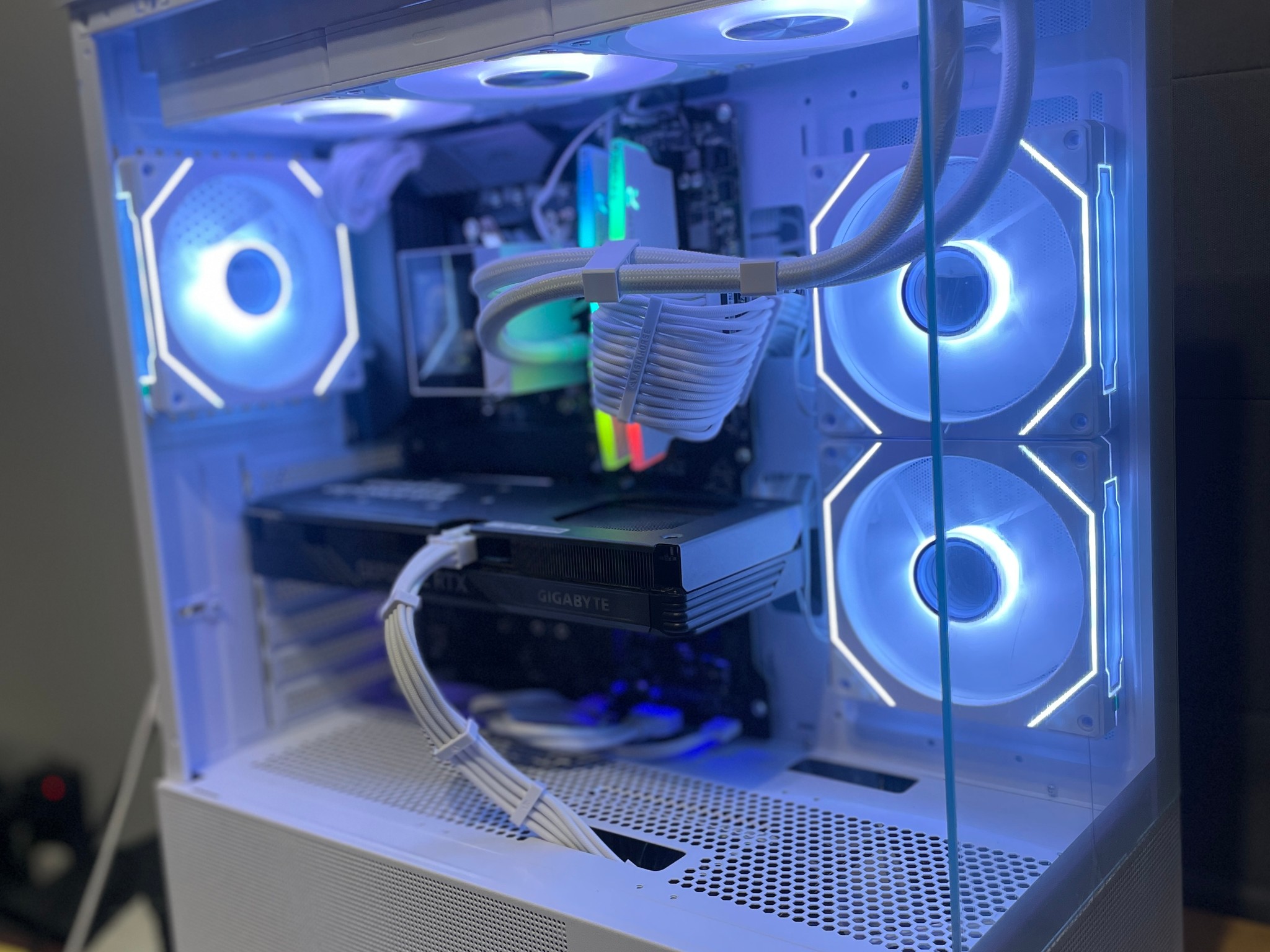 ⚡🤍 Stormtrooper – RTX 4060 Gaming PC 🤍⚡
