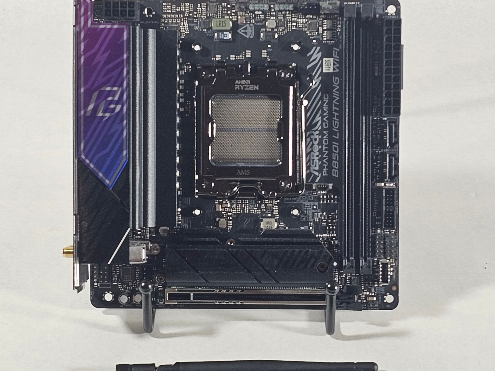 B850I WIFI AMD AM5 ITX DDR5 ASRock Phantom Gaming Motherboard