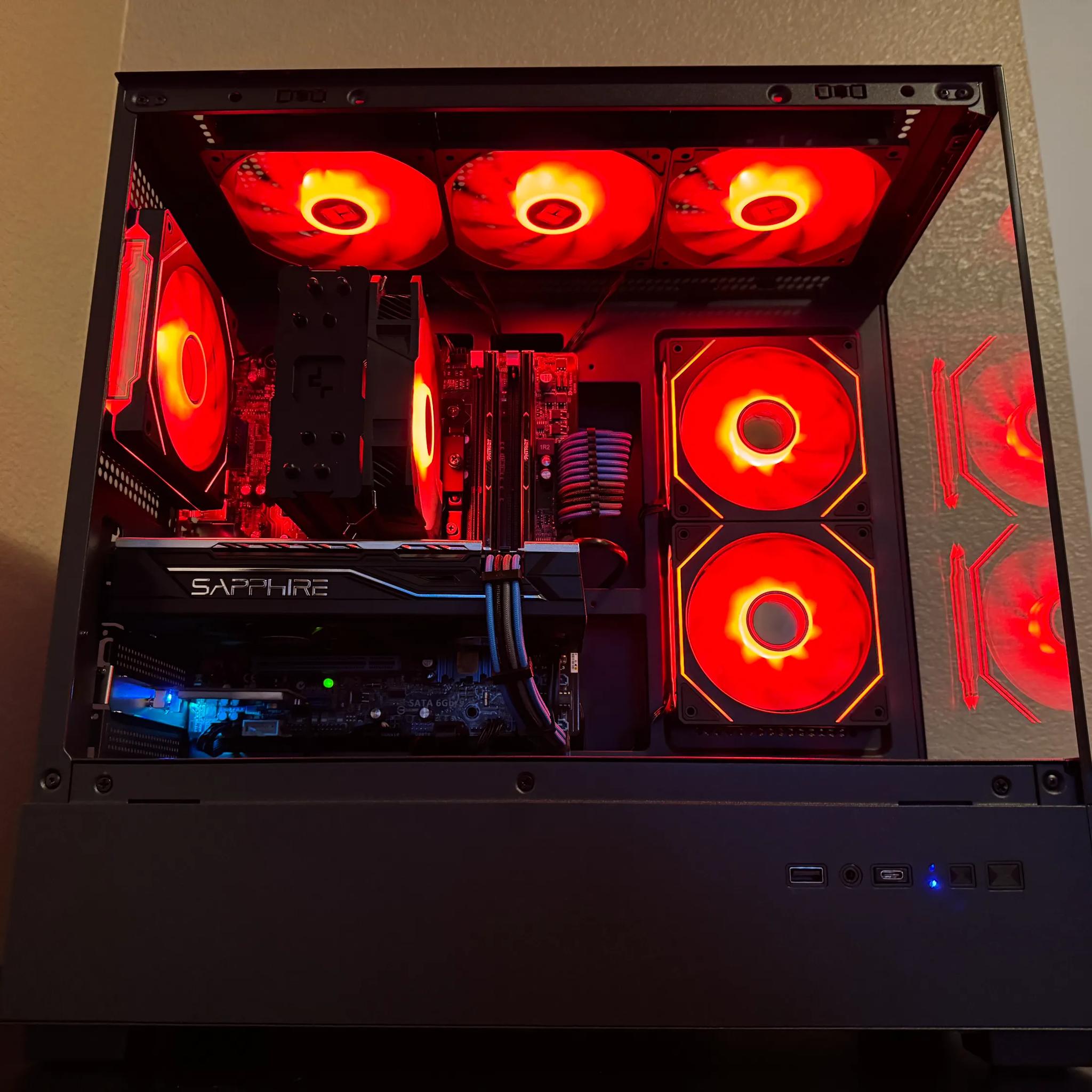 Intel i7 | RX 580 8GB | 500GB SSD | 16GB RAM | WiFi & Bluetooth