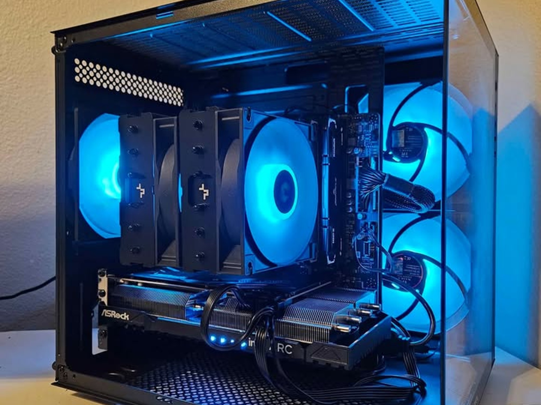 Gaming pc | Ryzen 5 | Intel arc a770 16gb | 32gb ram | wifi | WIN 11