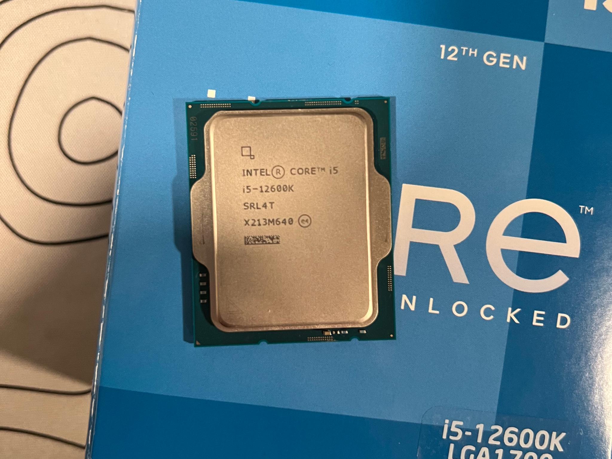 Intel Core i5-12600K Alder Lake 3.7GHz Ten-Core LGA 1700