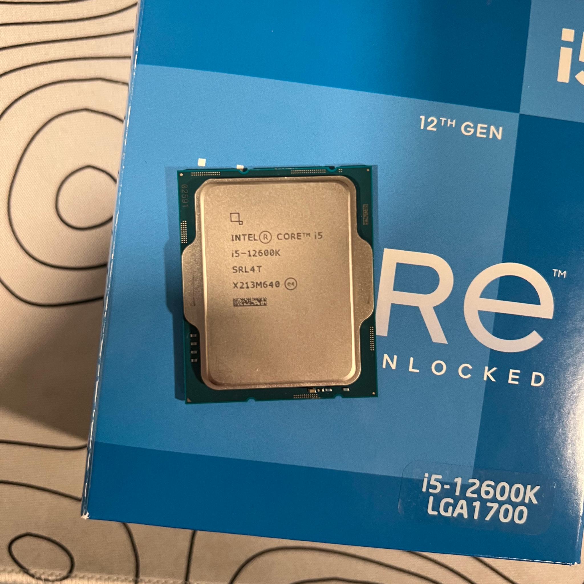 Intel Core i5-12600K Alder Lake 3.7GHz Ten-Core LGA 1700