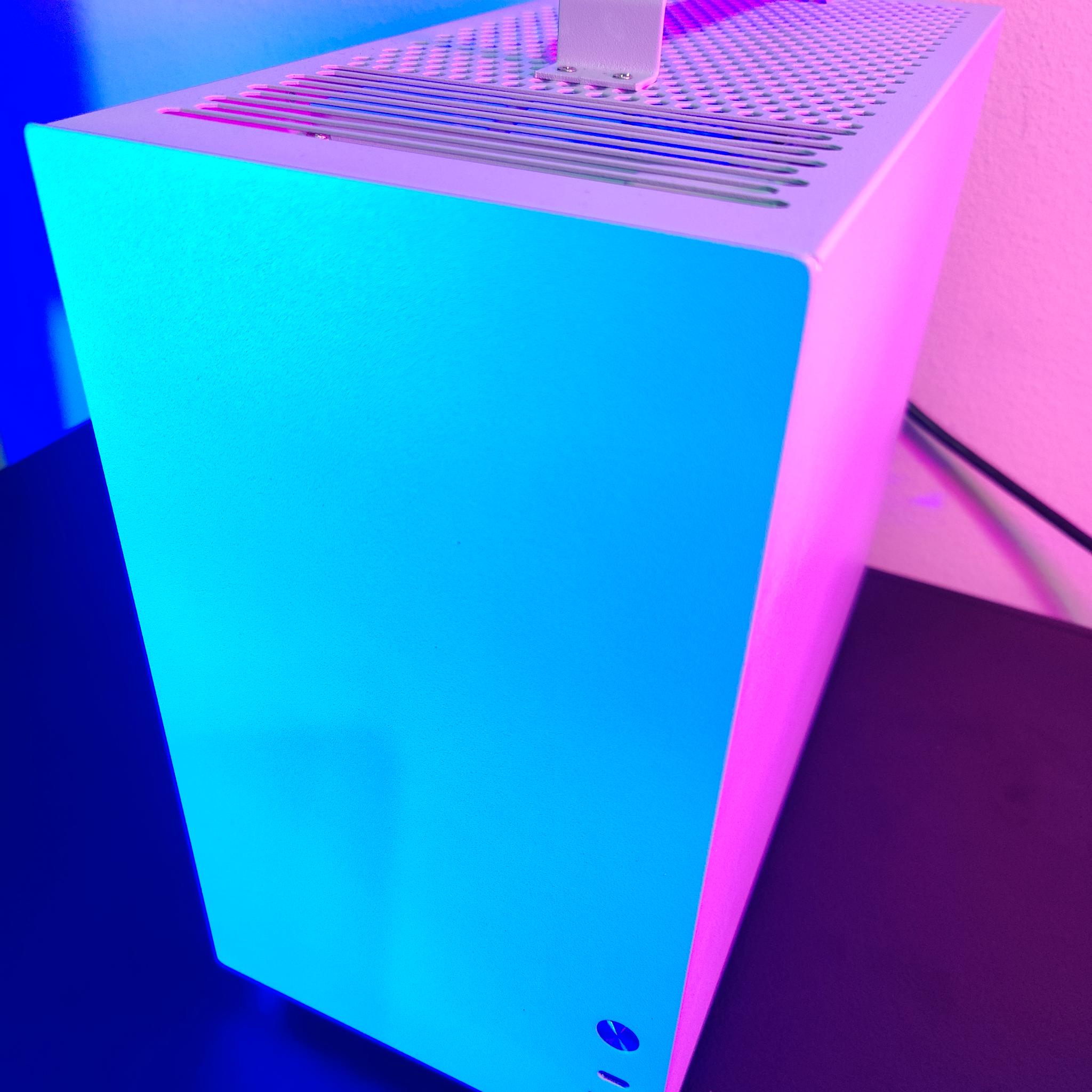 Custom Portable PC Intel Xeon E5 2630V4 10C 20T RX 580 8GB GDDR5 16GB Corsair DDR4 Windows 11