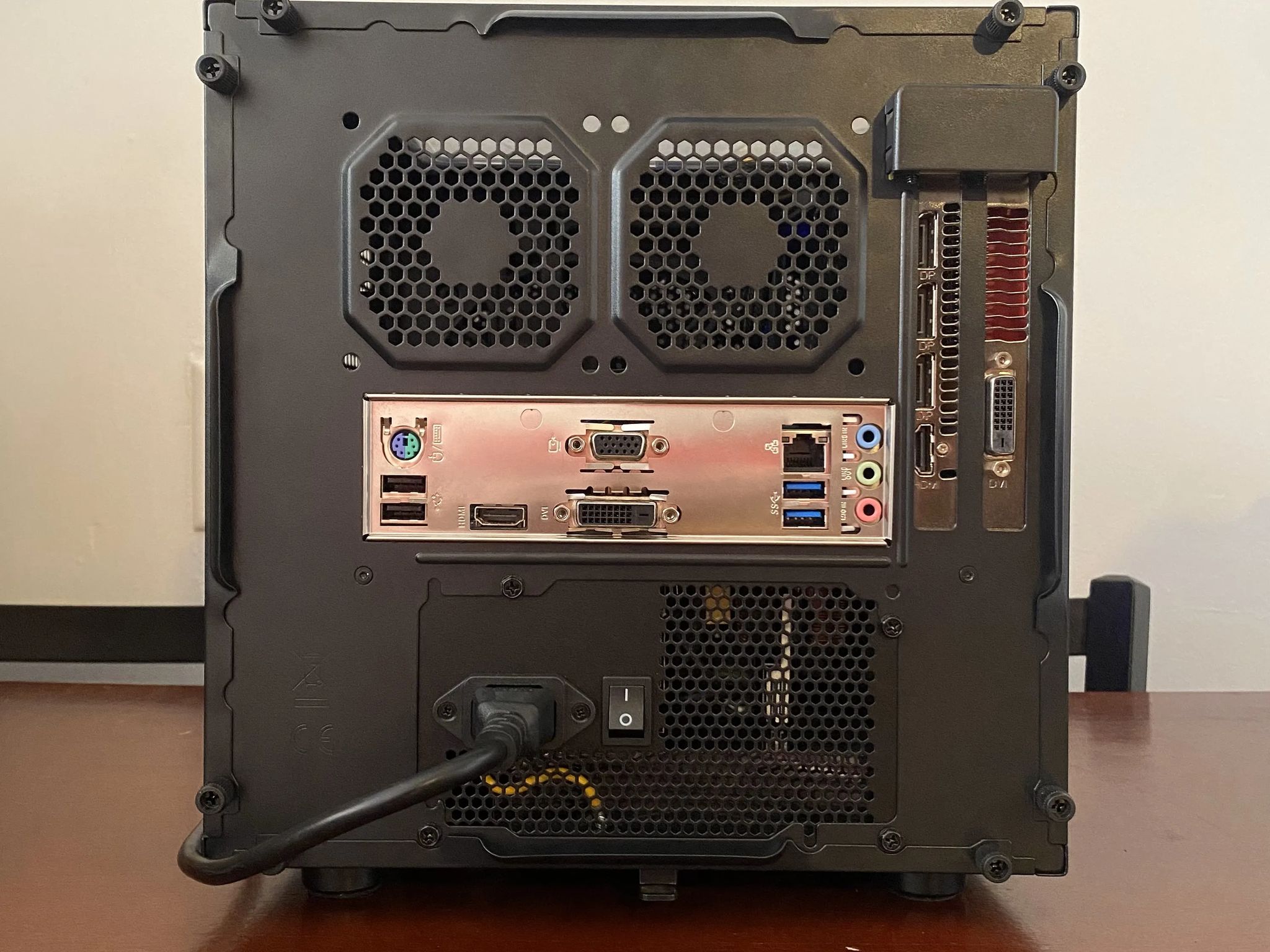 i3 8100 | RX 580 8gb | 16gb Ram