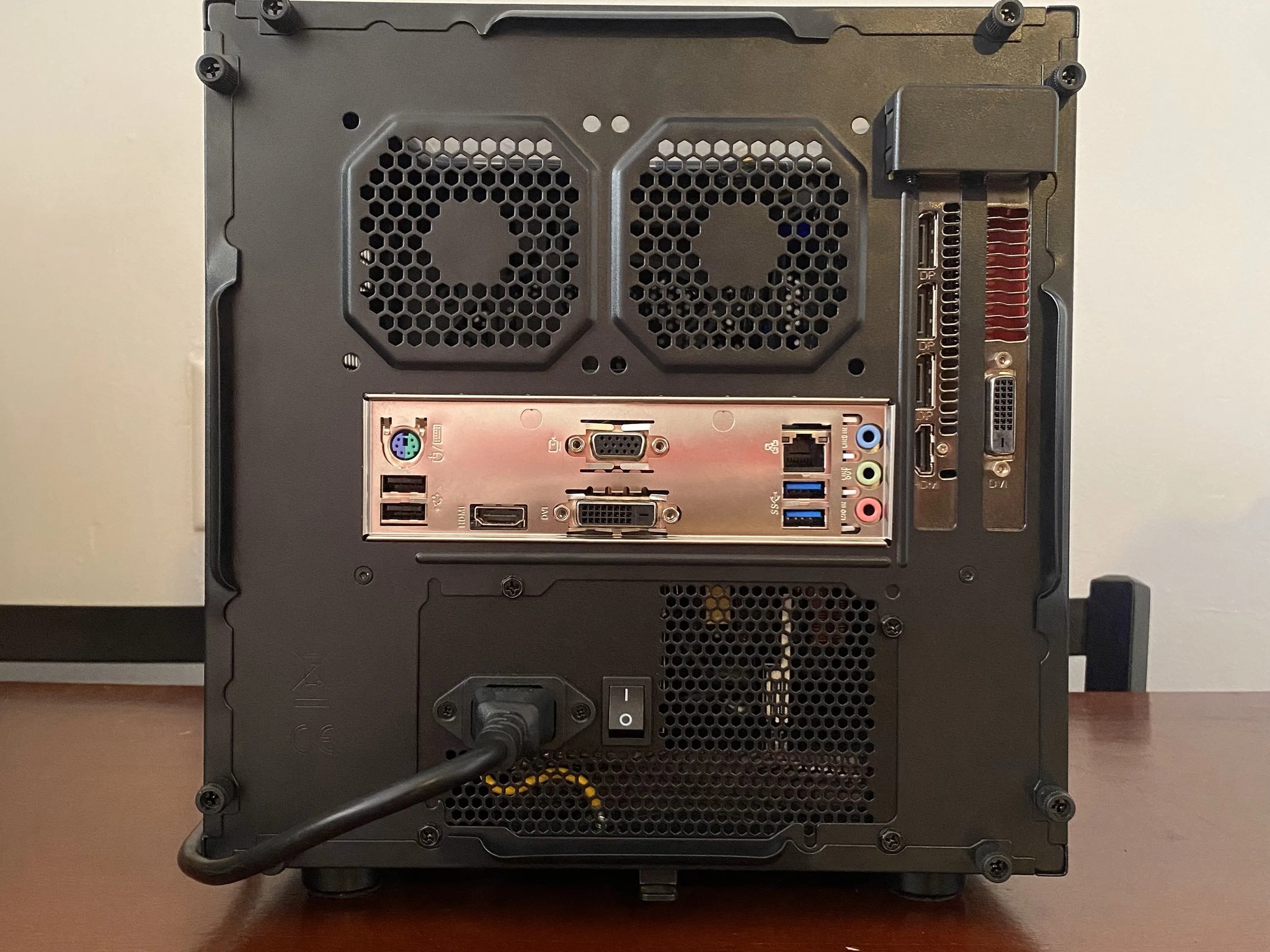 i3 8100 | RX 580 8gb | 16gb Ram