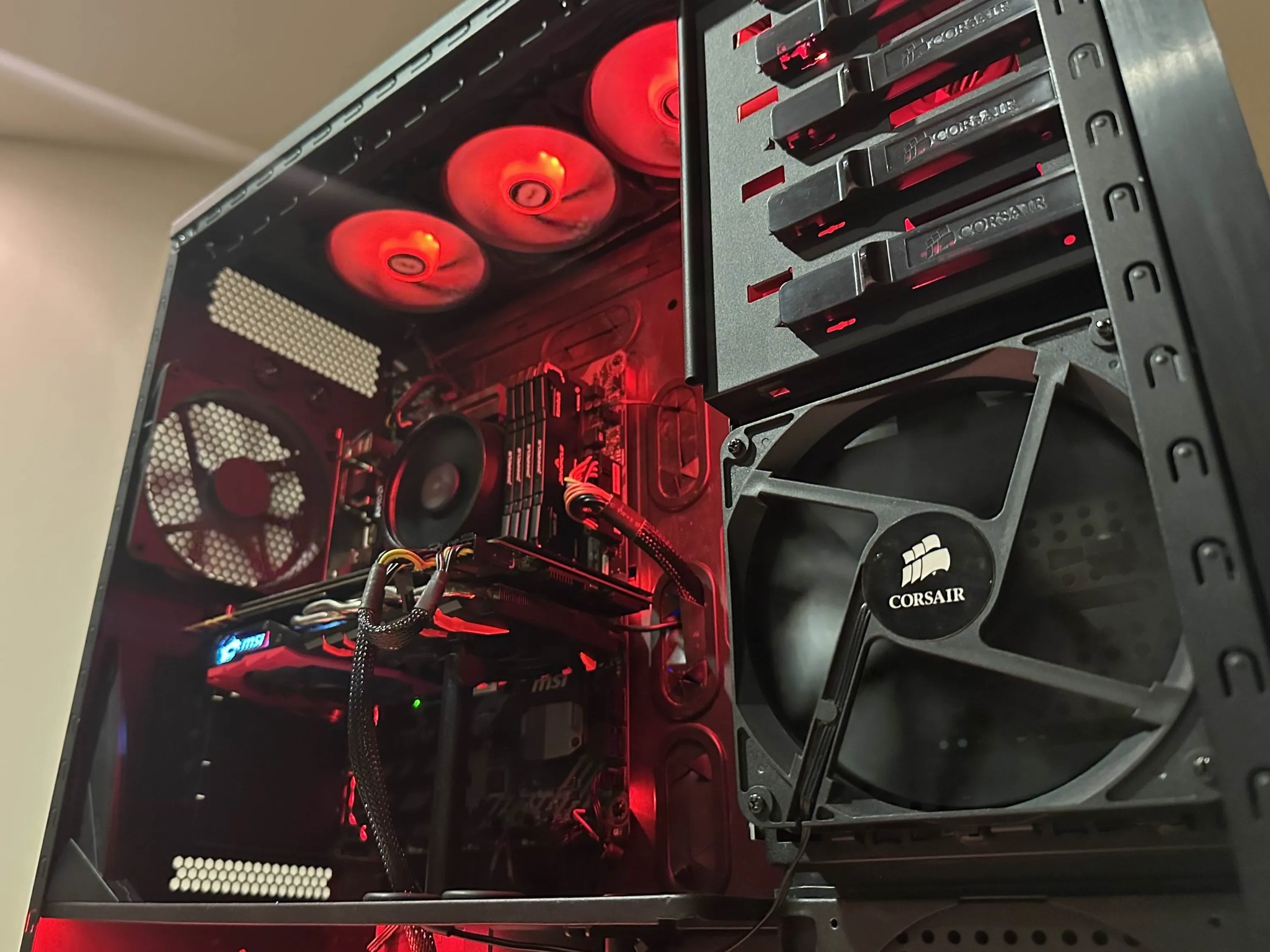 Gaming PC - AMD Ryzen 5 1600 | MSI NVIDIA GeForce GTX 1070 | 32GB RAM | 1TB SSD