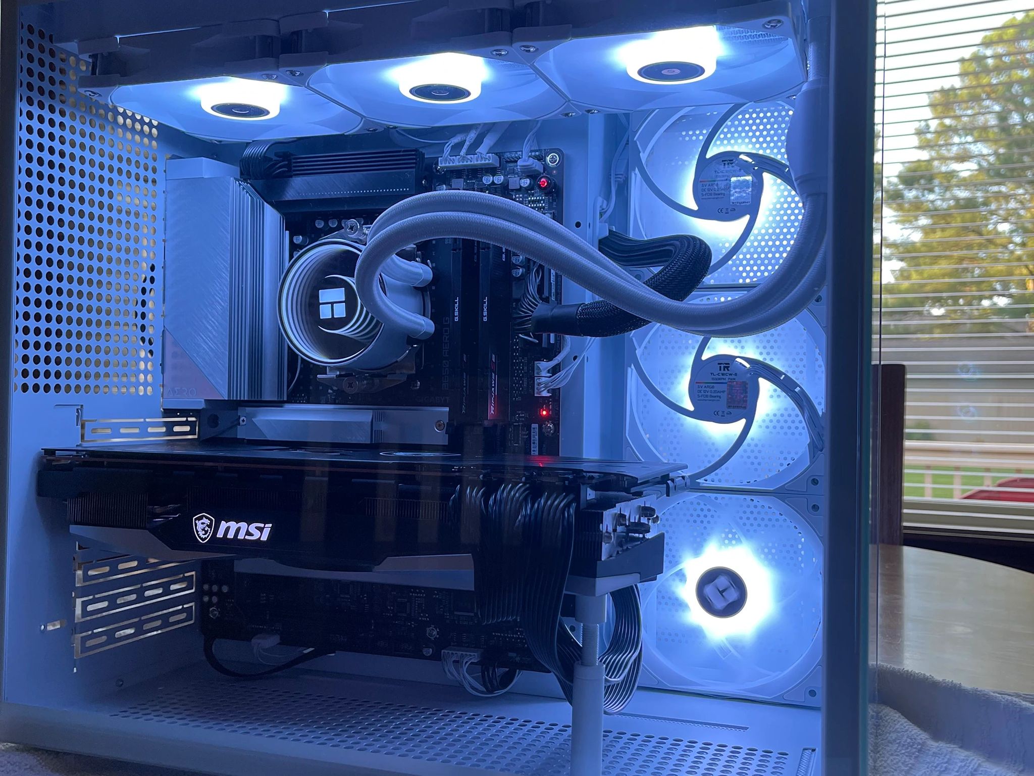 AM5 White High-end Gaming/Production PC: Radeon 7900XTX, Ryzen 9 7900X, 32gb DDR5, 2TB NVMe