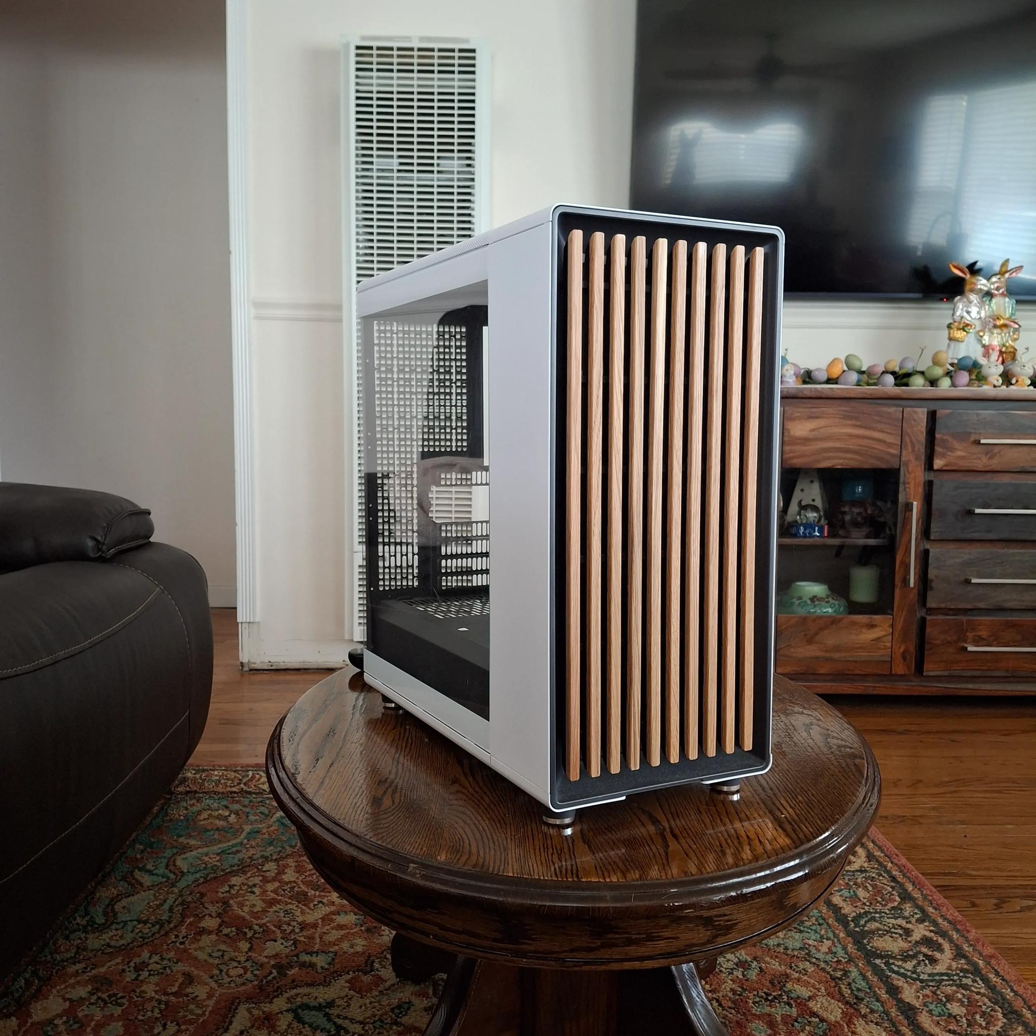 Fractal Design North