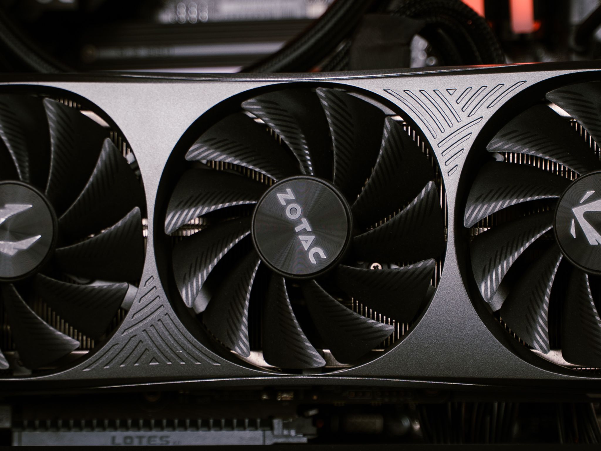 “Nebulor X” RTX 4070 Ti Intel Core i7 13700KF 32GB 2TB Windows 11 Workstation Gaming PC