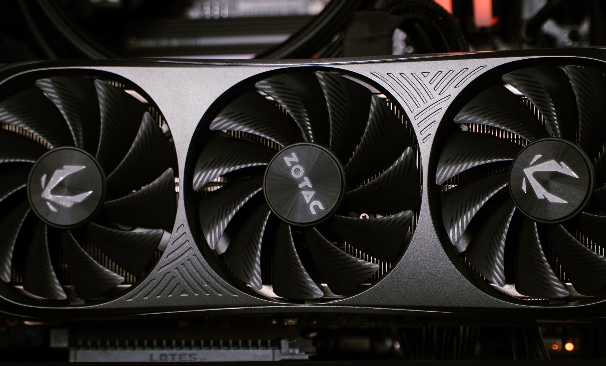 “Nebulor X” RTX 4070 Ti Intel Core i7 13700KF 32GB 2TB Windows 11 Workstation Gaming PC