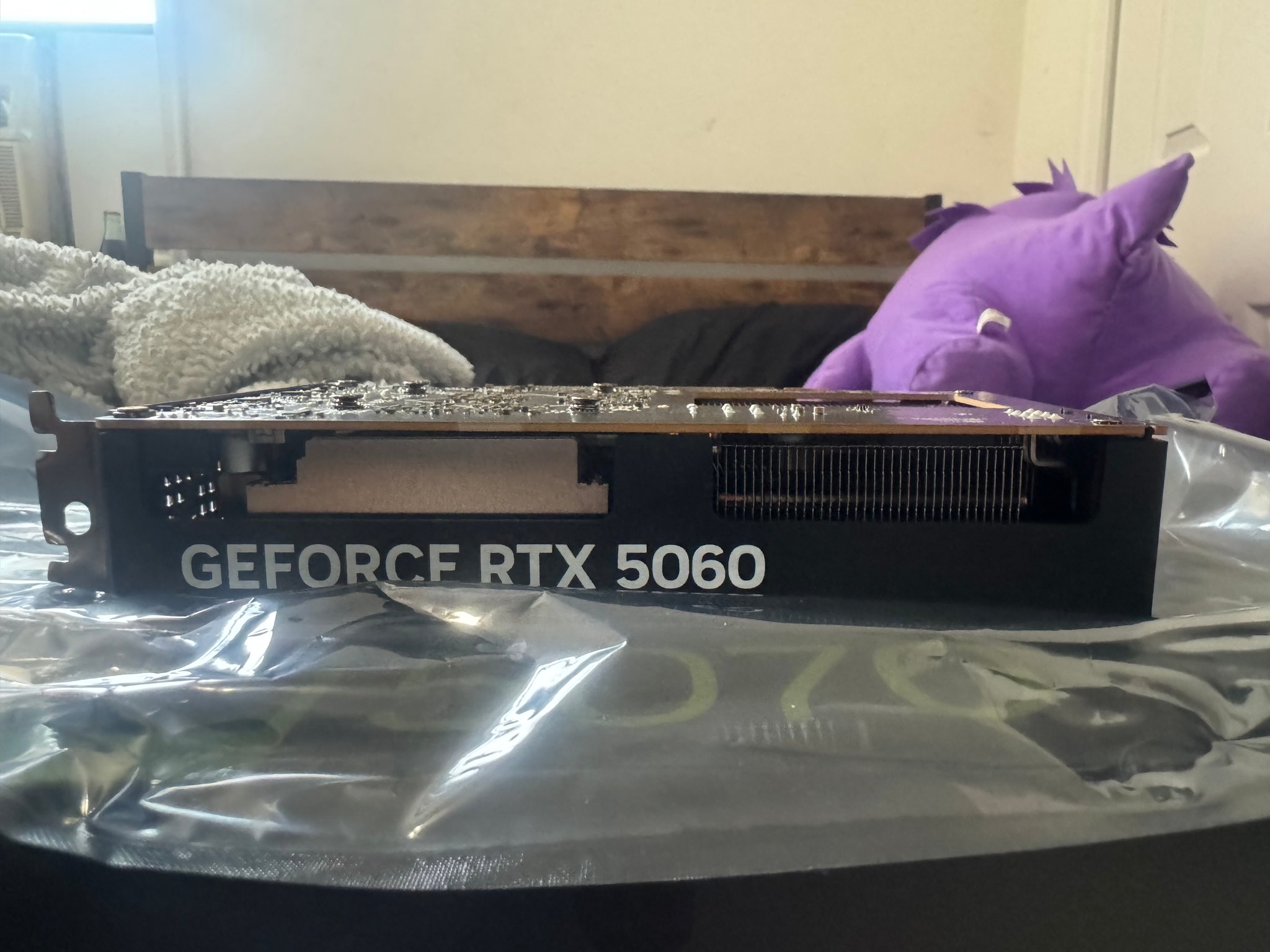 GEFORCE RTX 5060 8GB *USED FOR 1 MONTH*