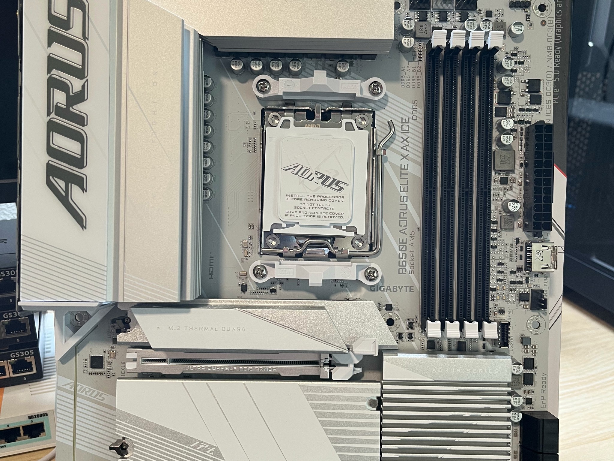 **SALE** B650E AORUS ELITE X AX ICE (rev. 1.0) DDR5 AMD Socket AM5 GAMING Motherboard