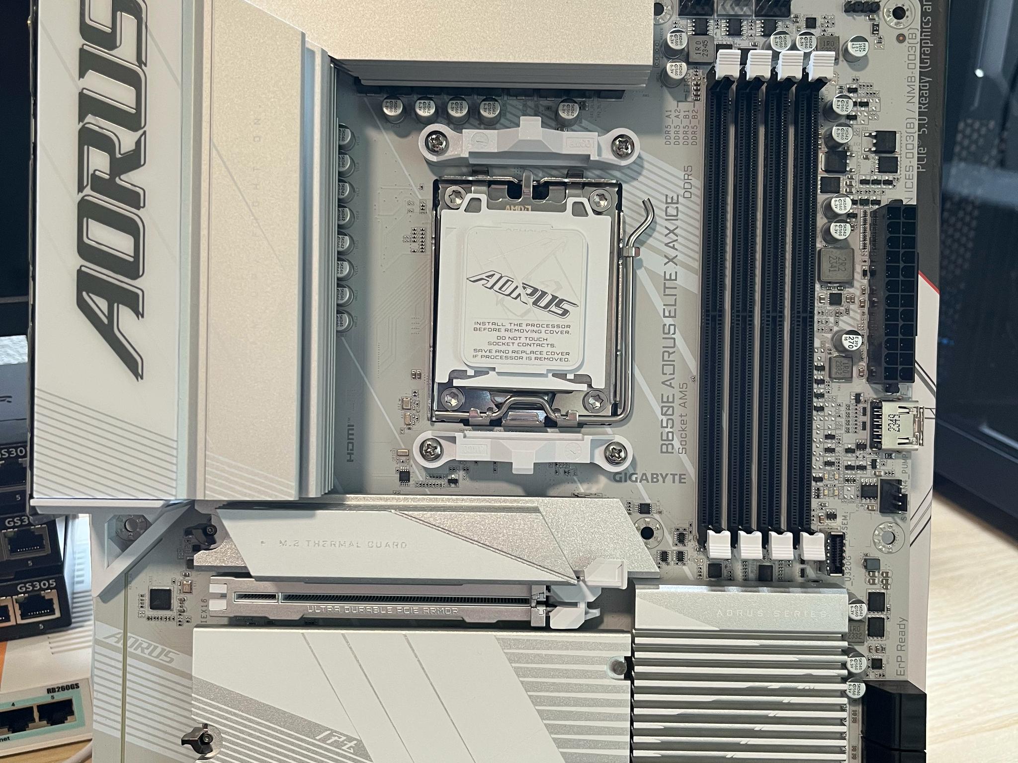 **SALE** B650E AORUS ELITE X AX ICE (rev. 1.0) DDR5 AMD Socket AM5 GAMING Motherboard