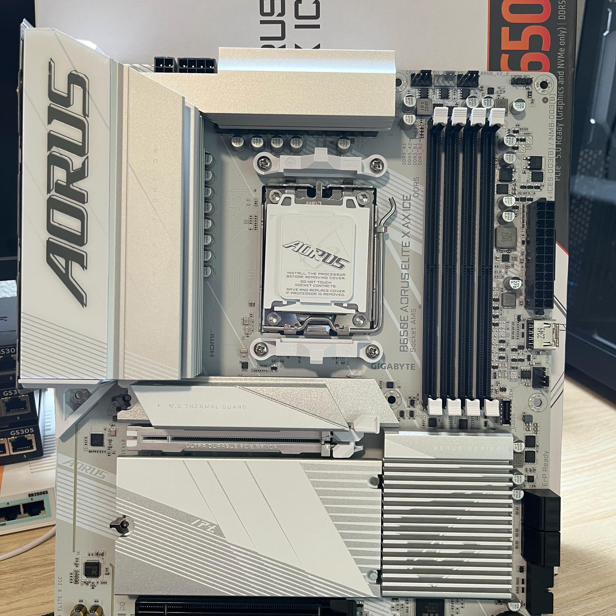 **SALE** B650E AORUS ELITE X AX ICE (rev. 1.0) DDR5 AMD Socket AM5 GAMING Motherboard