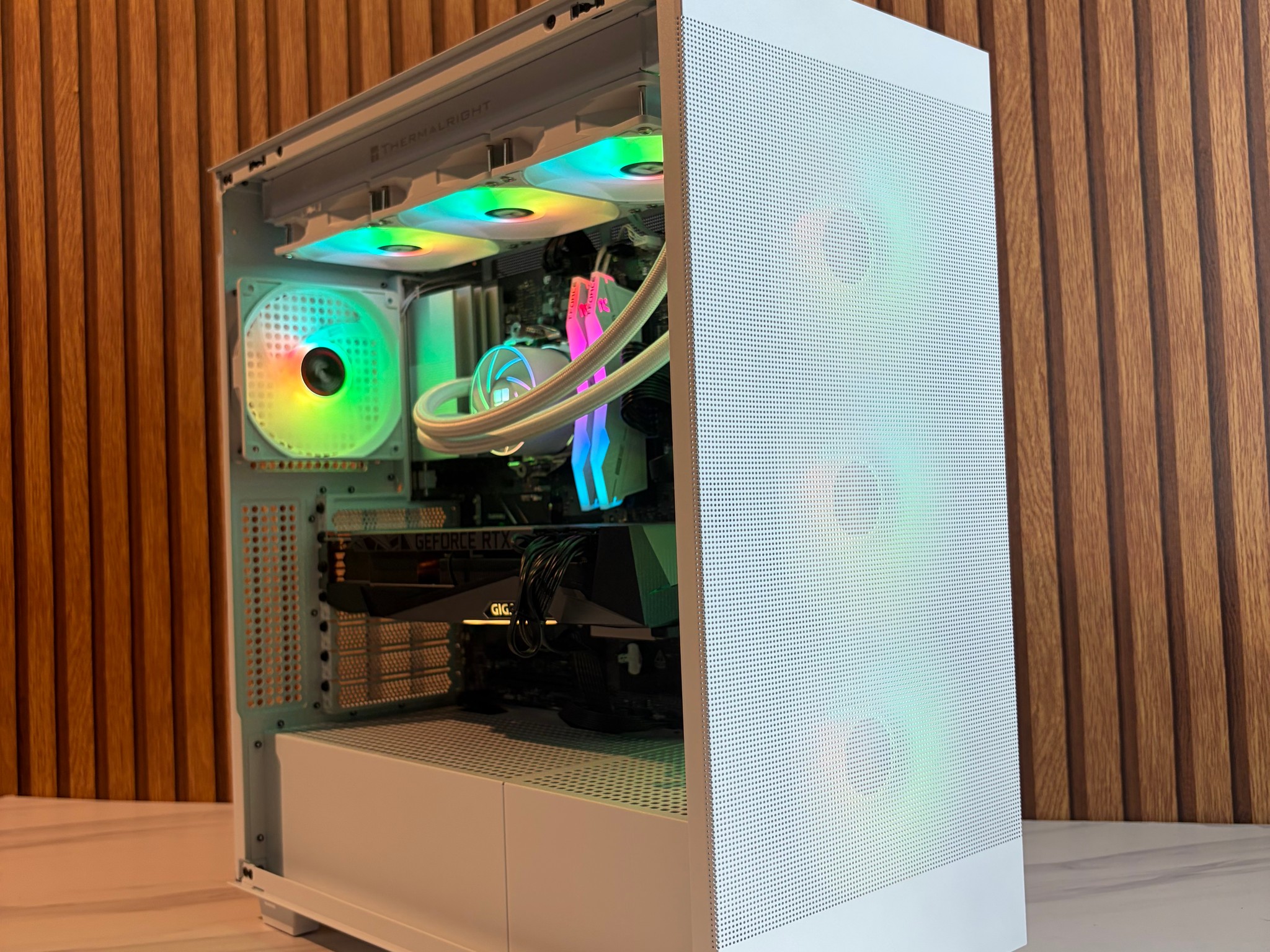 RTX 3080TI 12GB | RYZEN 5 7600X | 1TB NVME SSD | 16GB DDR5 | 360MM AIO | 750W