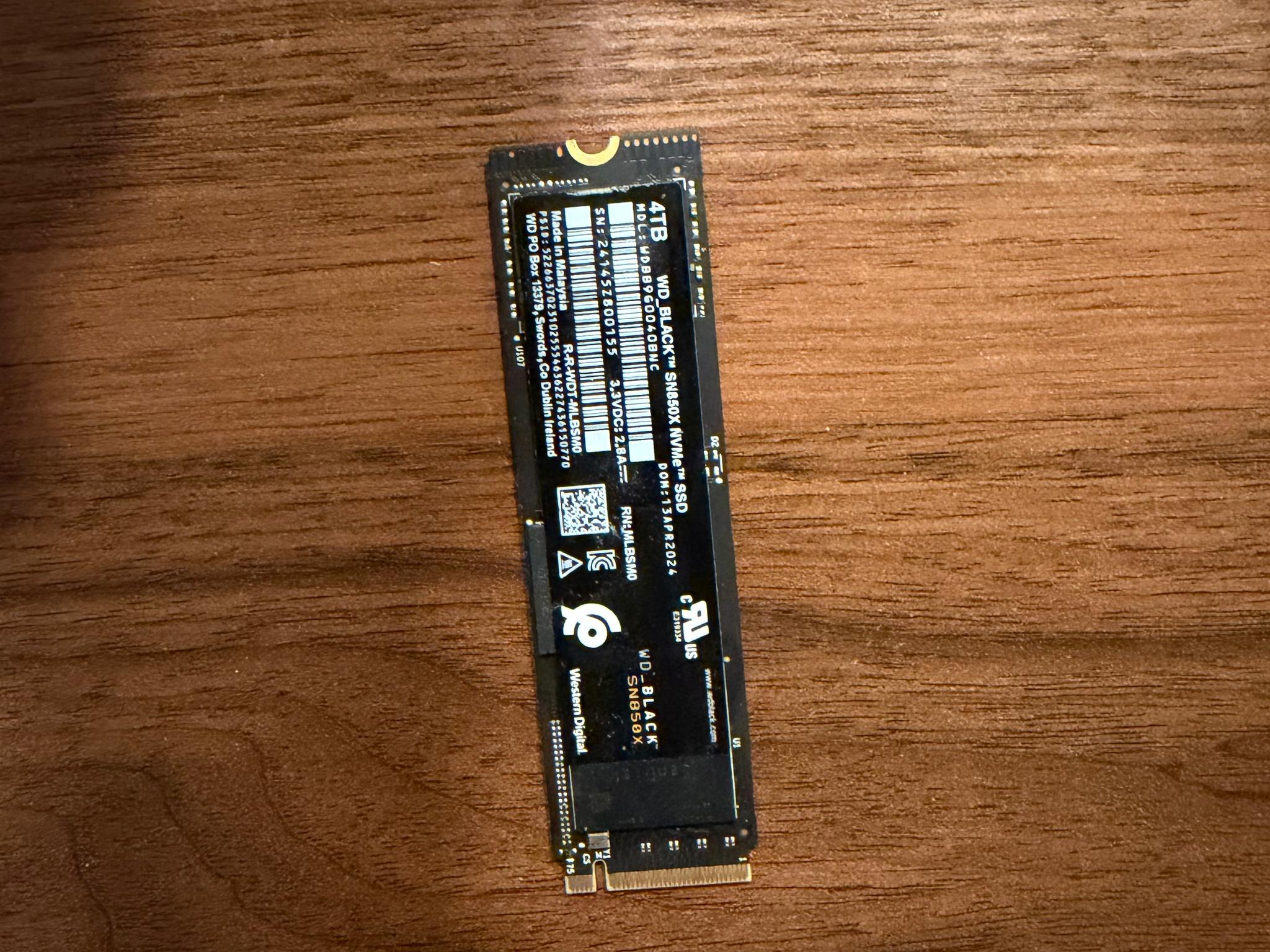 Western Digital WD_BLACK SN850X 4TB - Image 1