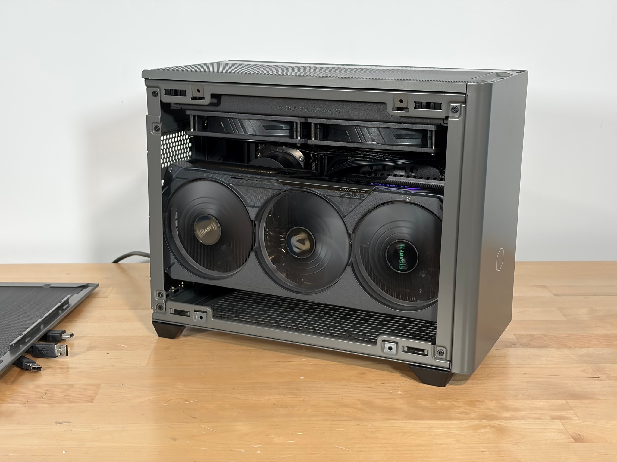 RTX 5070ti Ryzen 5 9600x SFF Gaming PC