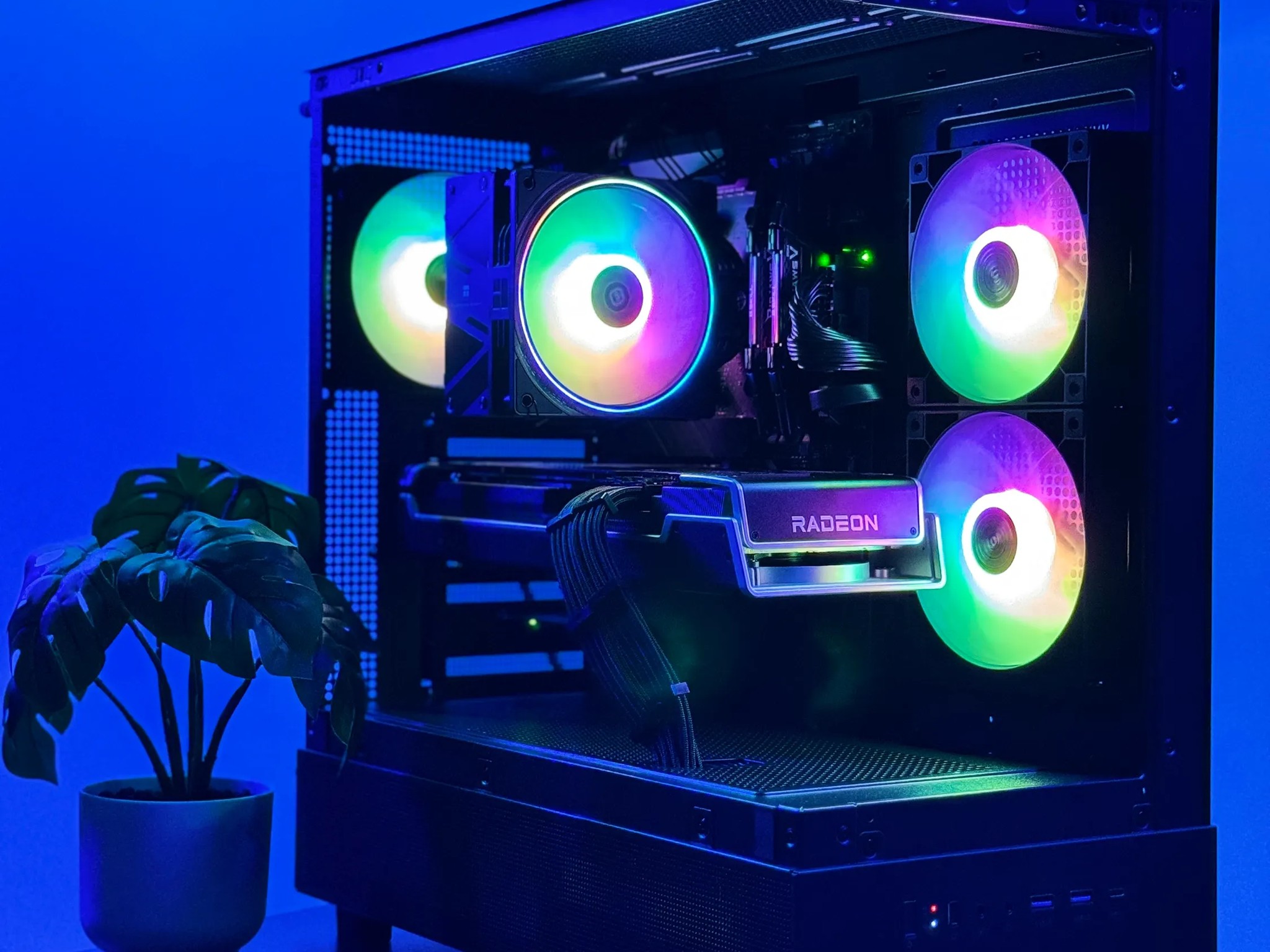 Swift XR- Radeon RX 6750 XT 12 GB VRAM, AMD Ryzen 5 5600X, ROG Strix MOBO, 1TB SSD, 32GB RAM, 750w