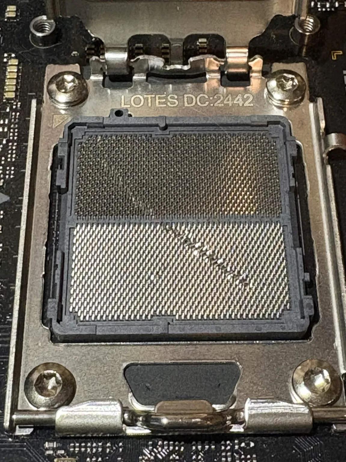 FP/NW ASUS TUF GAMING B650-PLUS WIFI
