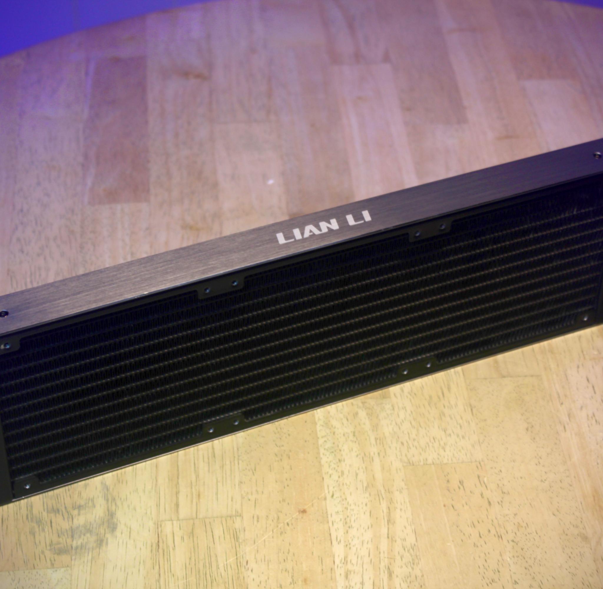 Lian Li Galahad 360 UNI FAN SL Edition AIO (Copy 1)