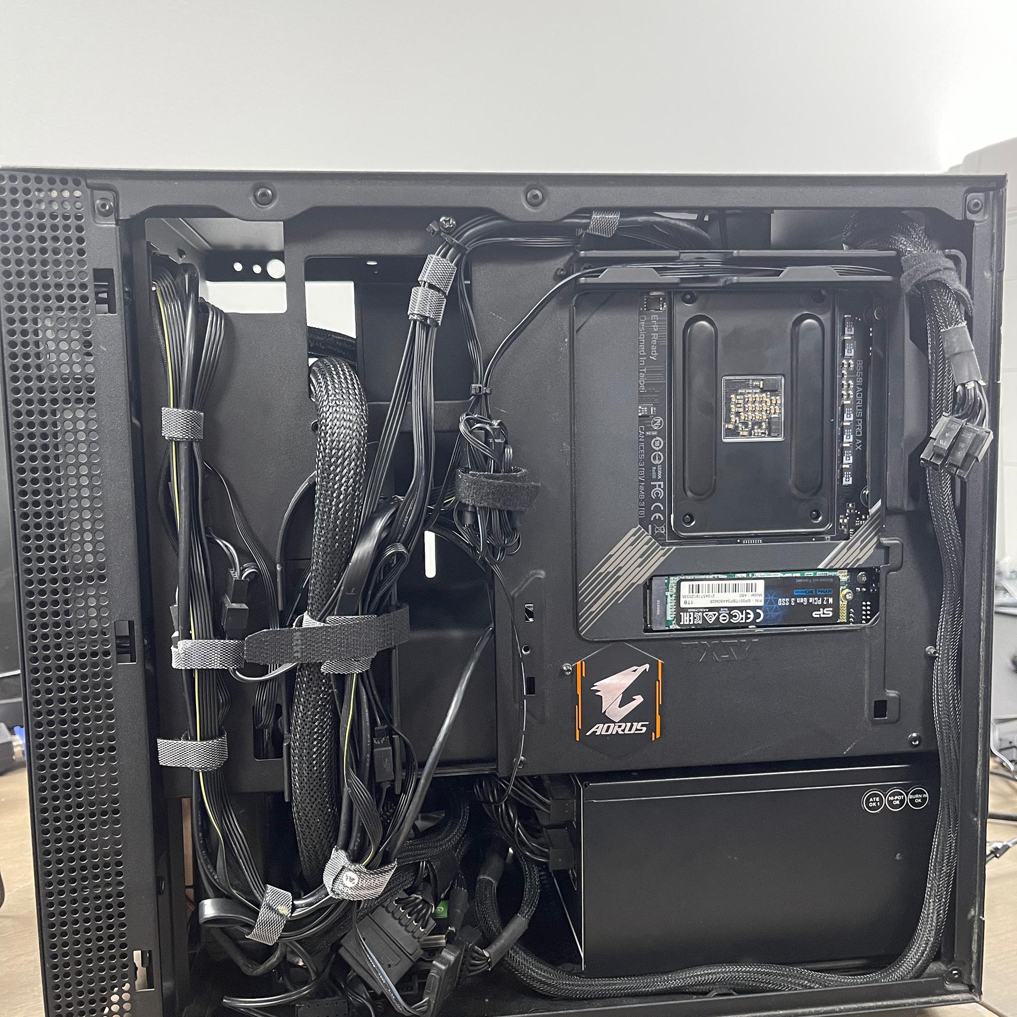 Custom MINI ITX PC (5600X & 3070)