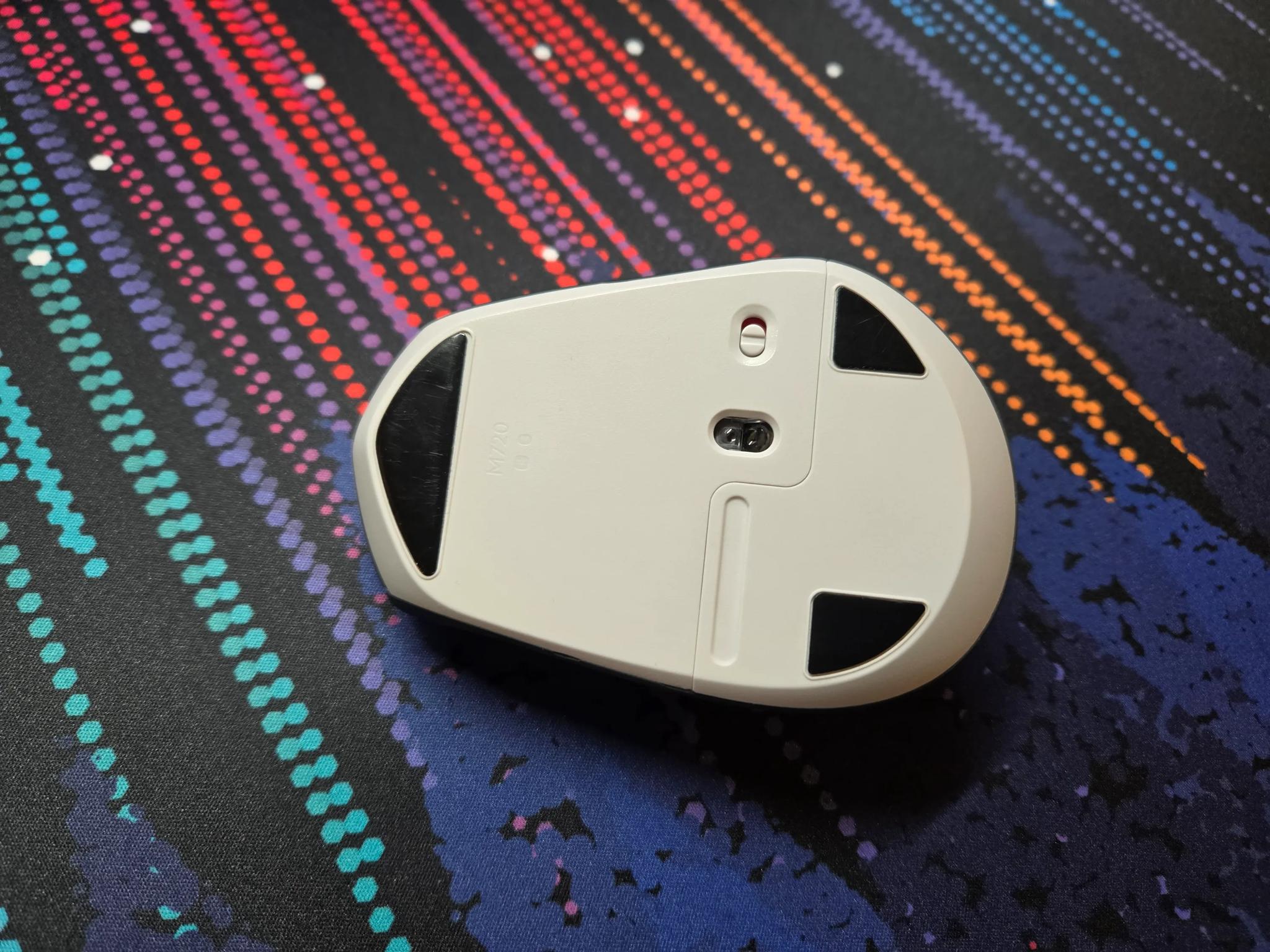 Logitech M720 Triathlon Mouse (+Mouse Pad)