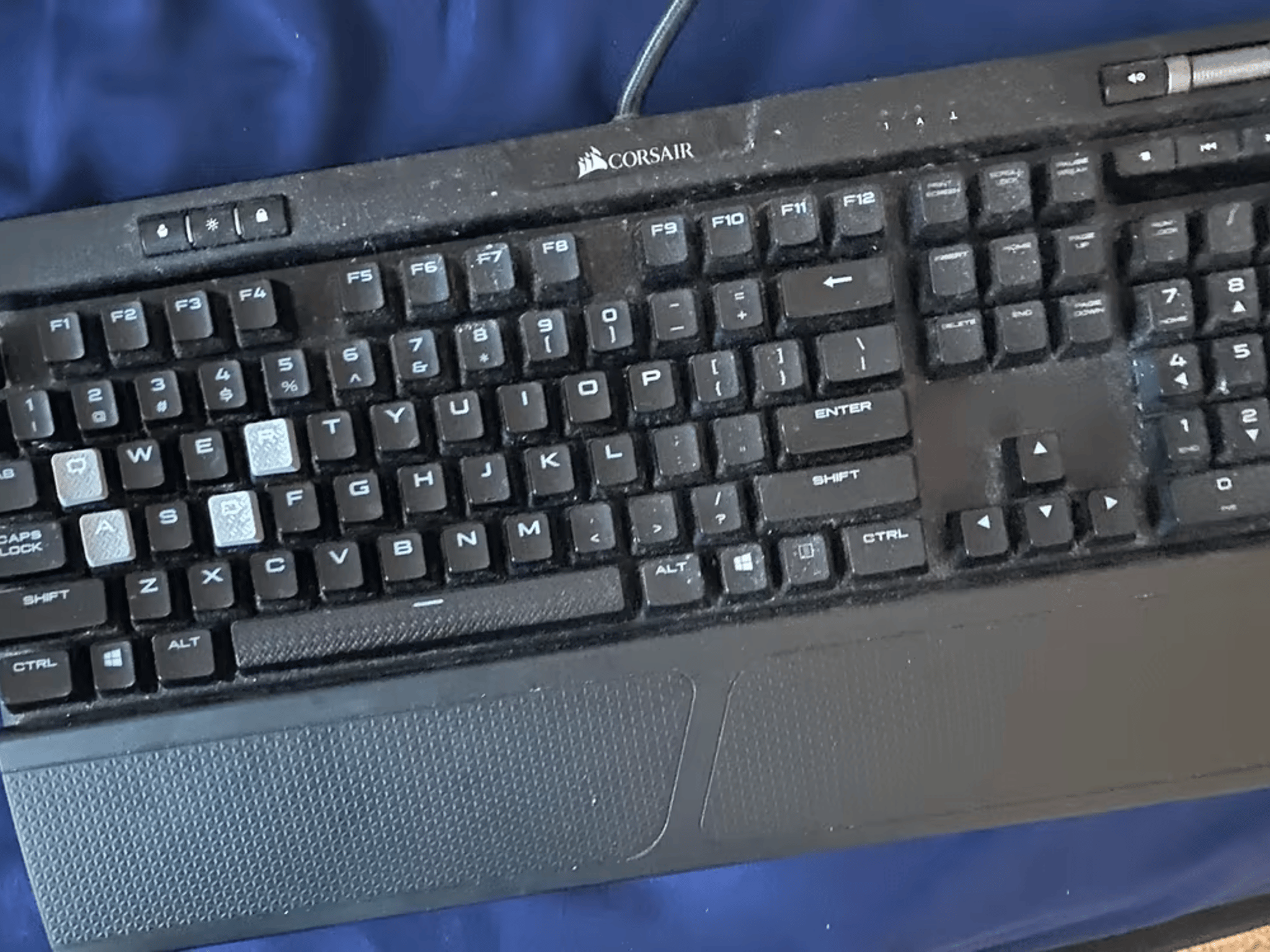 Corsair K70 RGB MK.2 Rapidfire Mechanical Gaming Keyboard - Cherry MX Speed