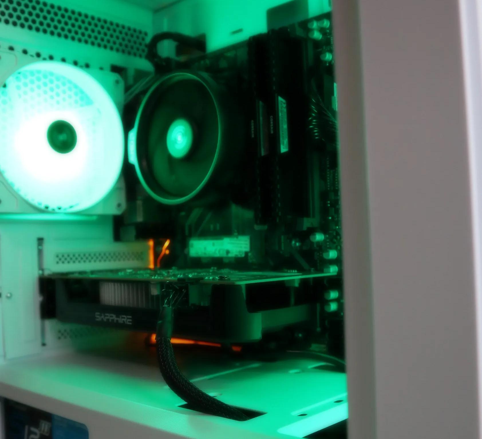 FB-AD  | Ryzen 3 2300X/RX 560 4GB Gaming PC