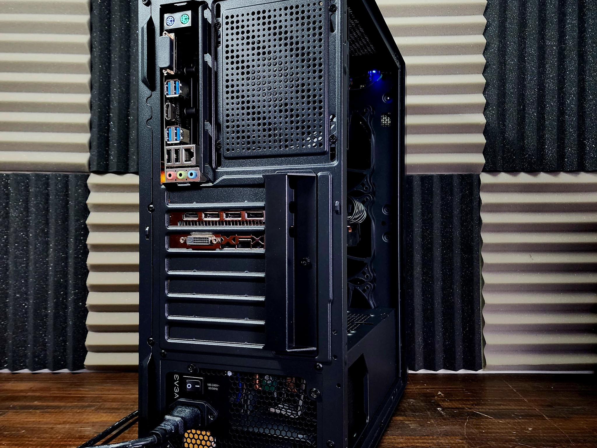 🖤🖤🖤 Intel Core i7 6700 // XFX Radeon RX 580 8GB // XPG 16GB 3200MHz
