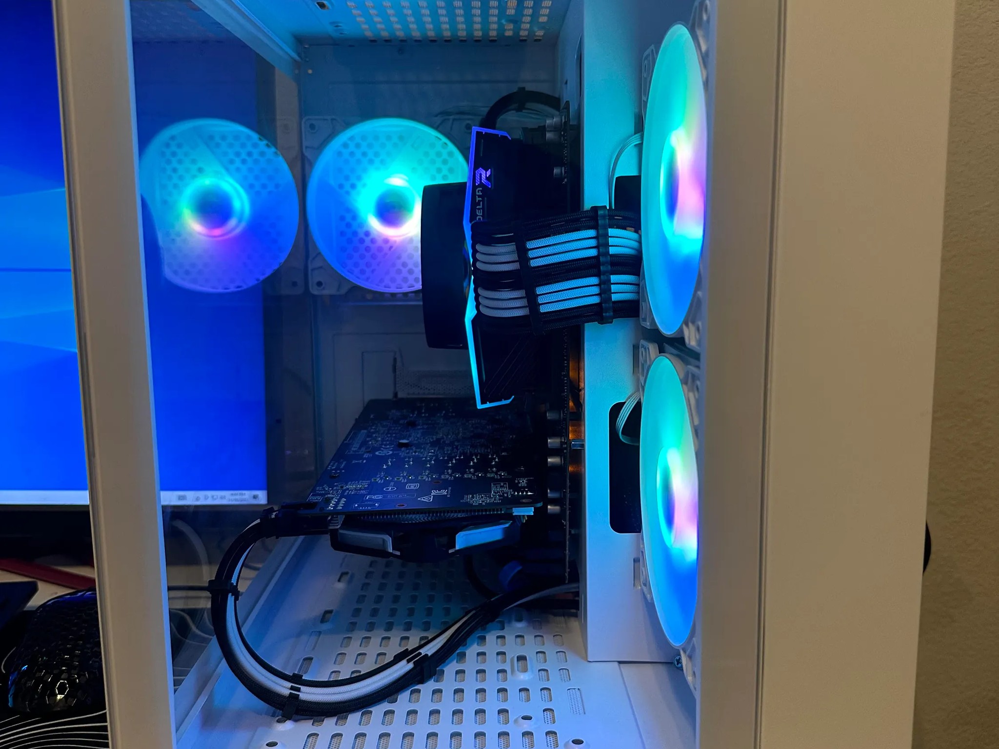 High-Performance Gaming PC - Ryzen 5 2600X, 16GB RAM, RX 580, 500GB NVMe SSD, 1TB HDD