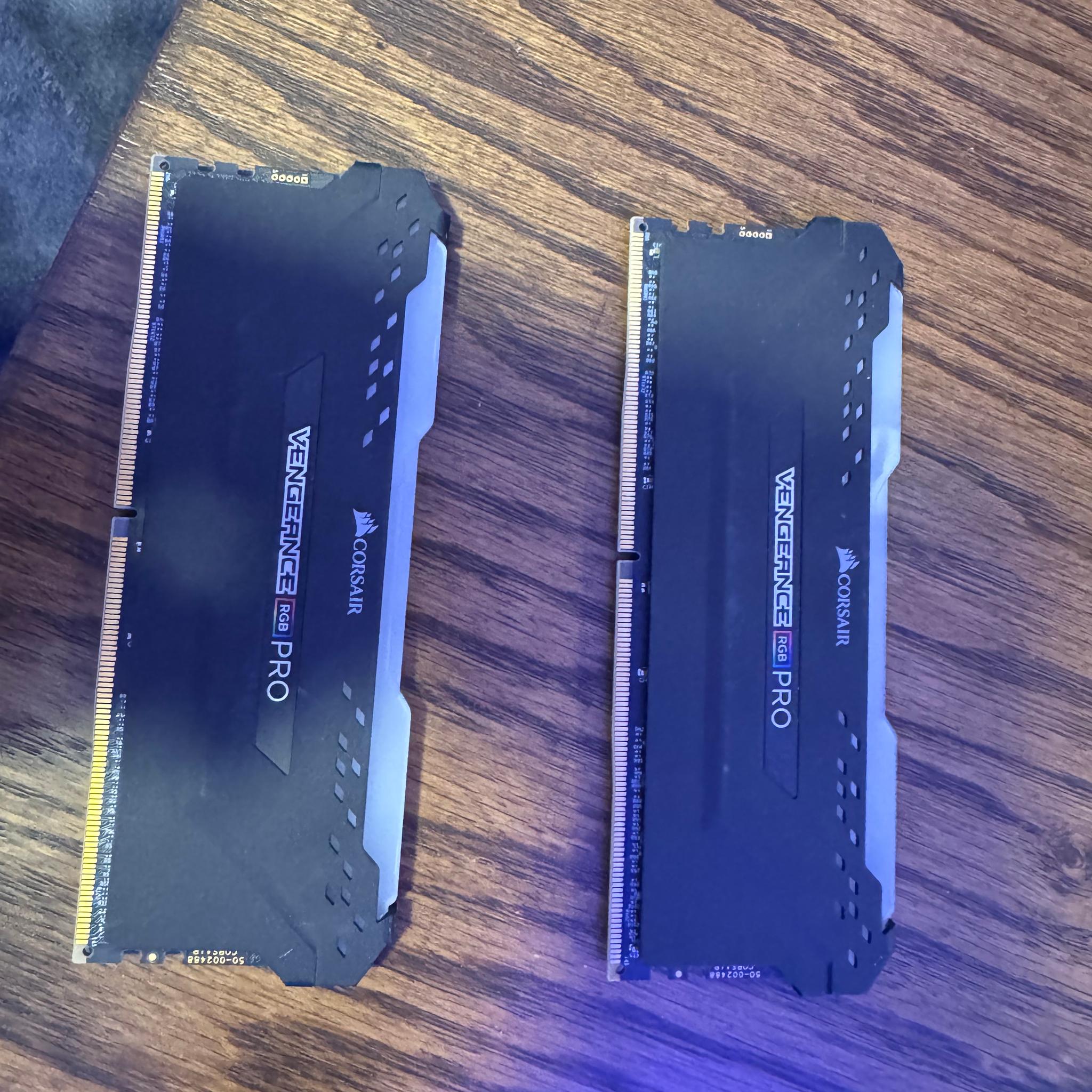 Corsair Vengeance RGB PRO DDR4 2x16 3600MHz CL18