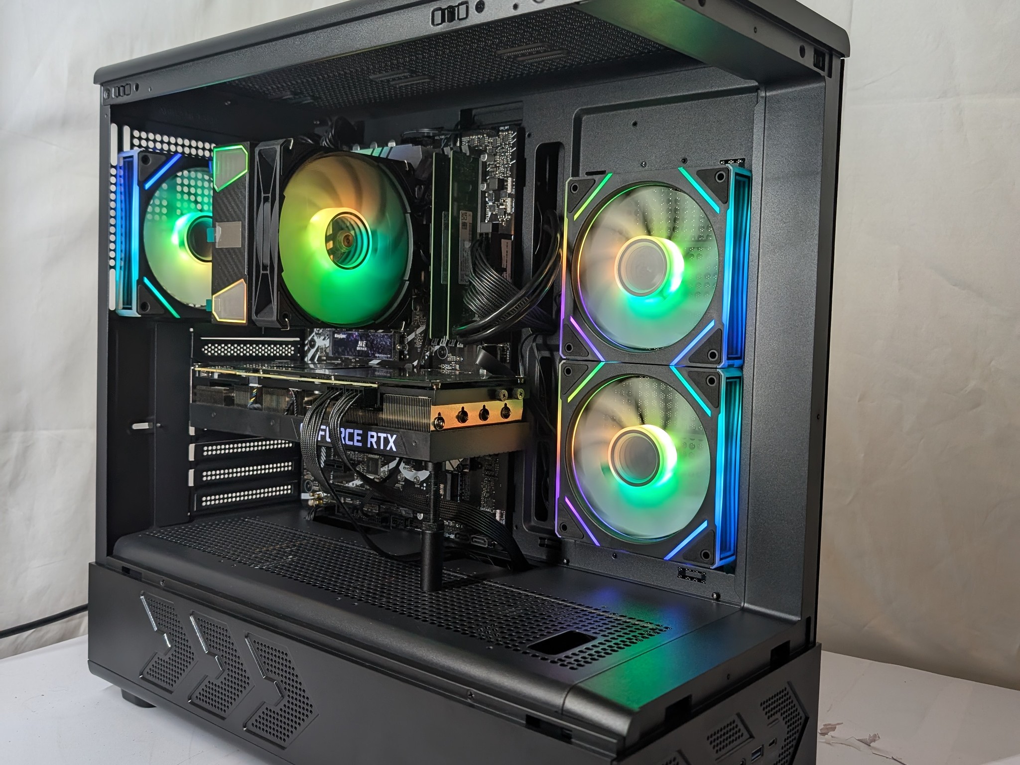RTX 3090 | I5 12600KF | 16GB DDR5 | 1TB NVME | 1000W PSU