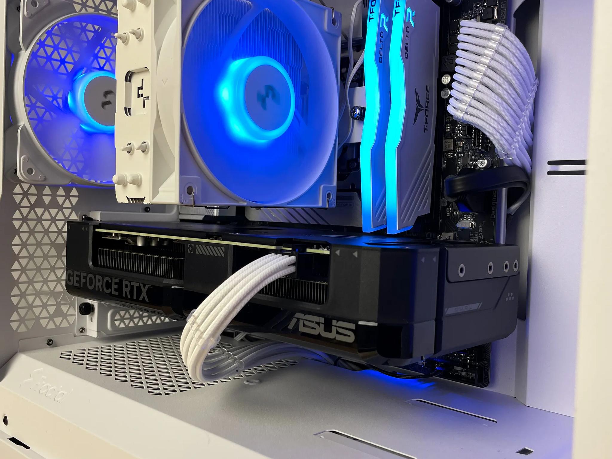 AES Glacier V2 - 13400F/RTX 4070 Gaming PC
