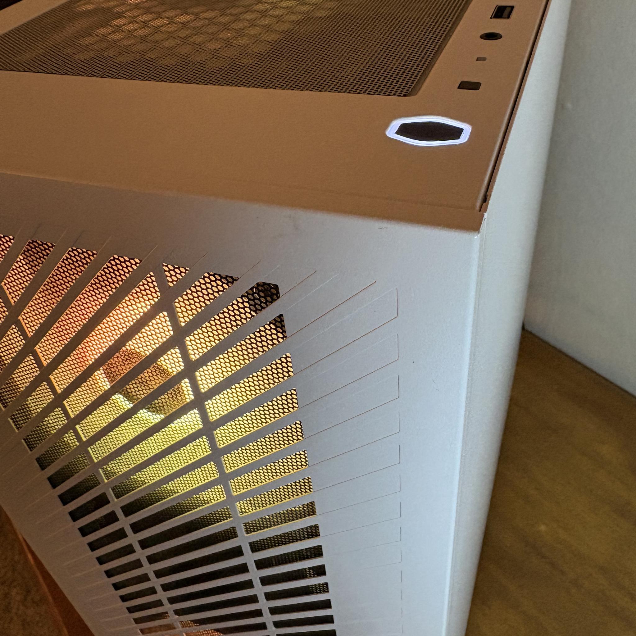 White & Black PC - Ryzen 3100 | GTX 1070 | 16GB DDR4 | 1TB NVMe SSD | WIFI 6E + BT 5.3 | Win11