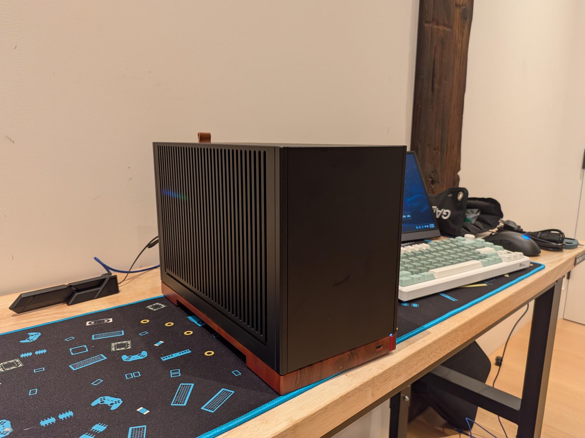 1440p Globetrotter - RX 9070, Ryzen 5 9600X, 32 GB DDR5 RAM, 1 TB Gen 4 NVME, Noctua