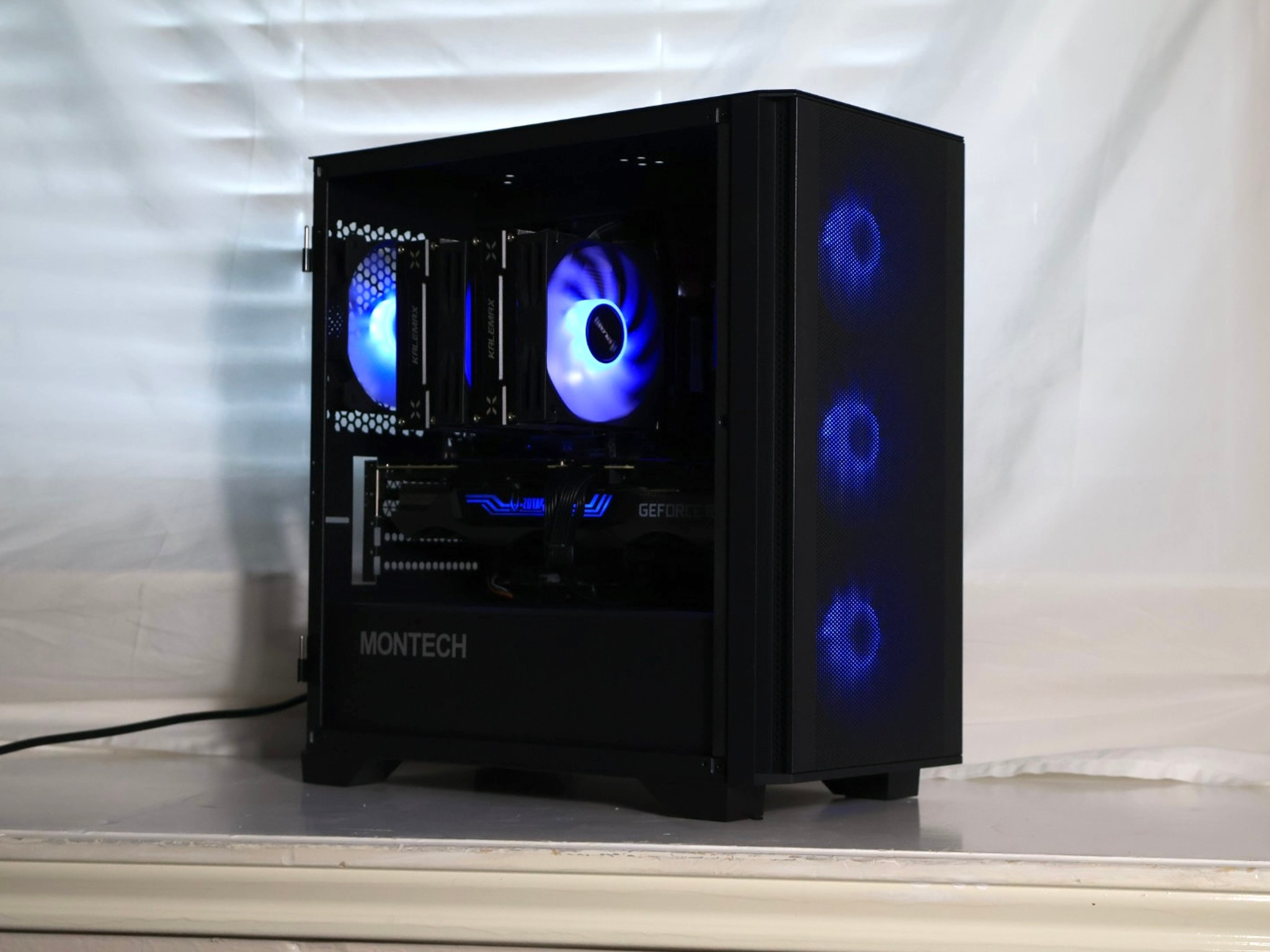 🩵👑Blue Ice| RTX 3070 ti Ryzen 7👑🩵