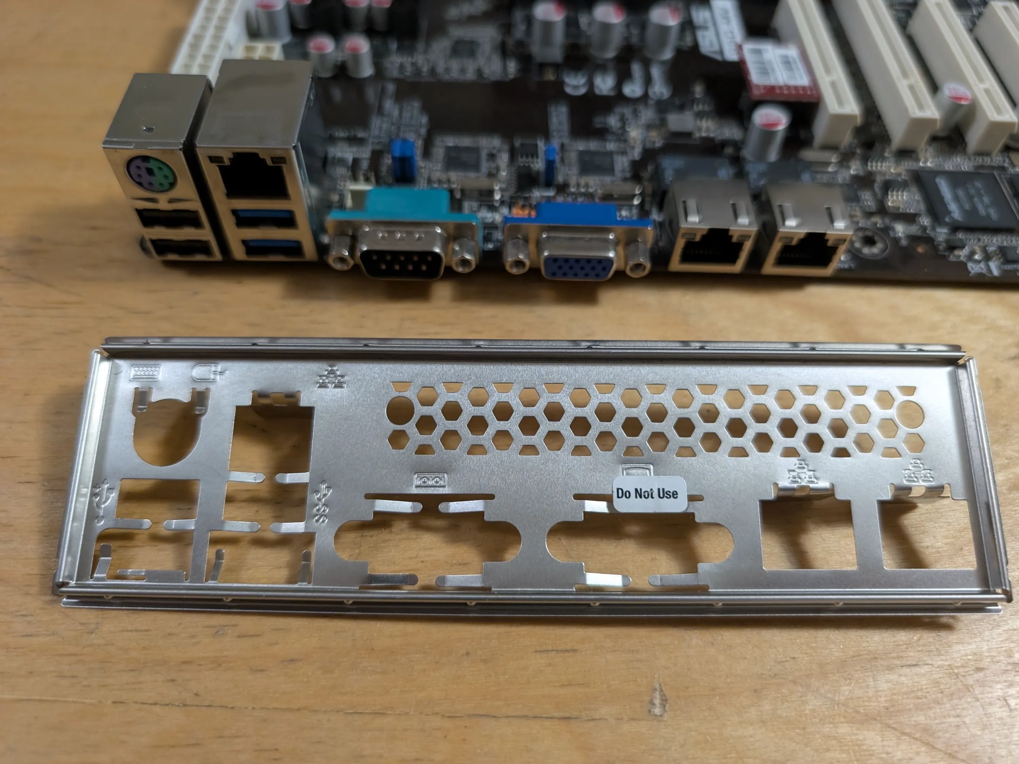 Asus P9D-MV + Xeon 1241 V3 + 32GB DDR3