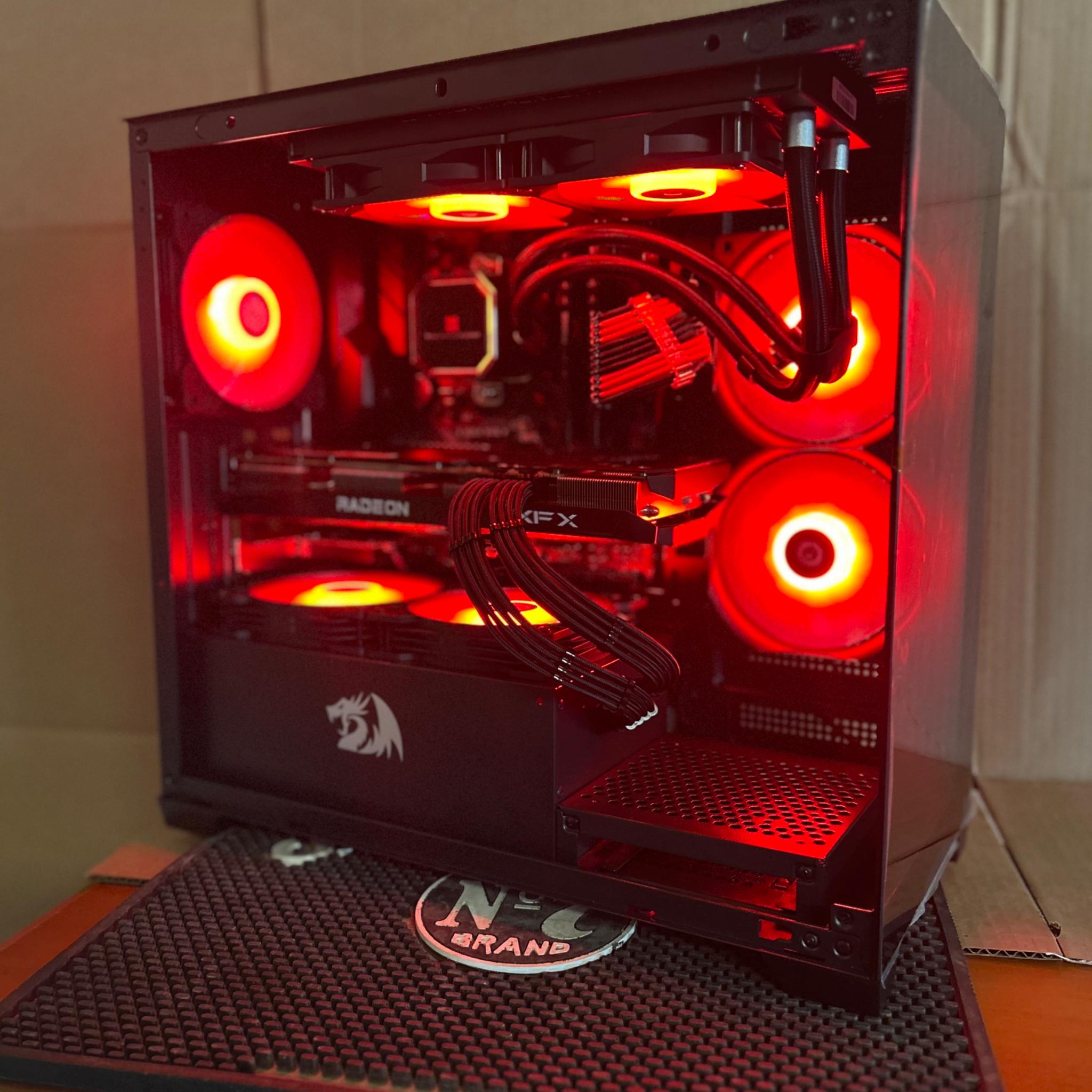 AMD Radeon RX 6700 10GB Ryzen 5 5600X 16 GB RAM M.2 1 TB SSD WiFi ready