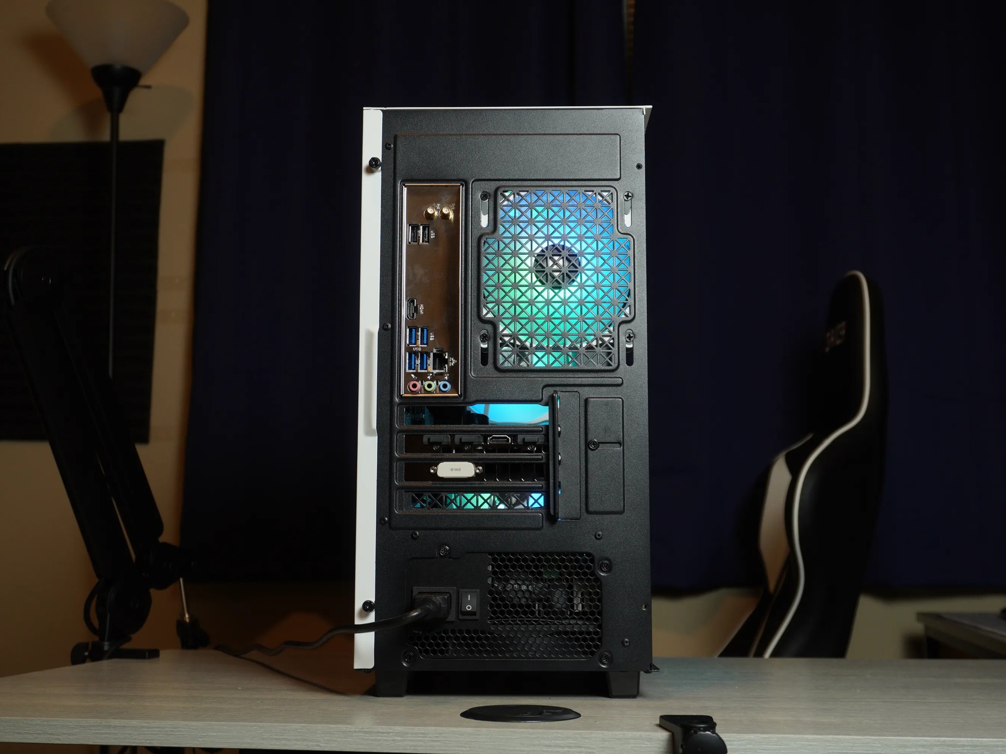 GTX 1060 | Ryzen 5 1600 | 16GB 3000MHz | 500GB NVMe